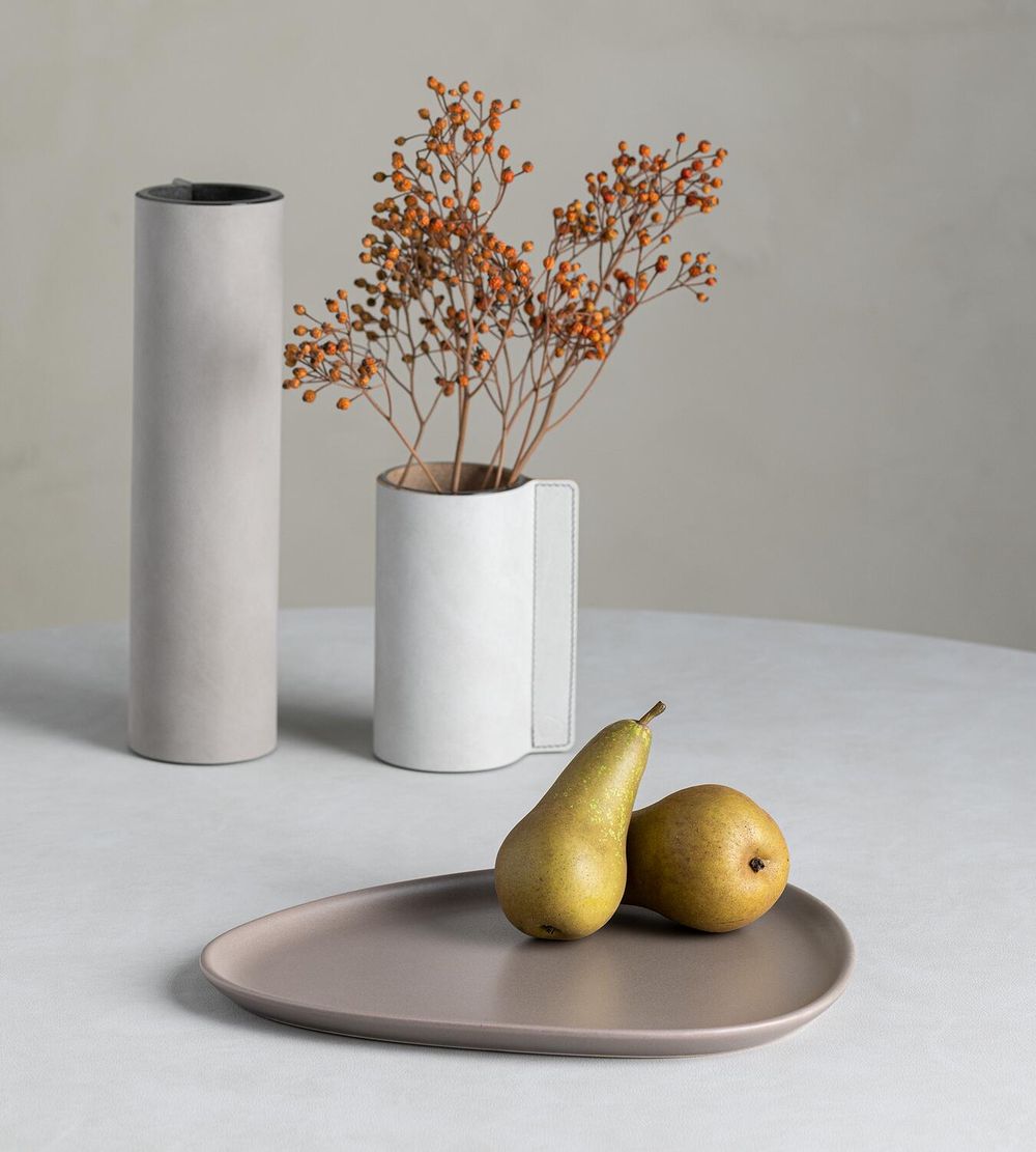 [product_category]-Lind Dna Curve Earthenware Plate, Warm Grey-Lind DNA-5711905533856-991424-LIN-3