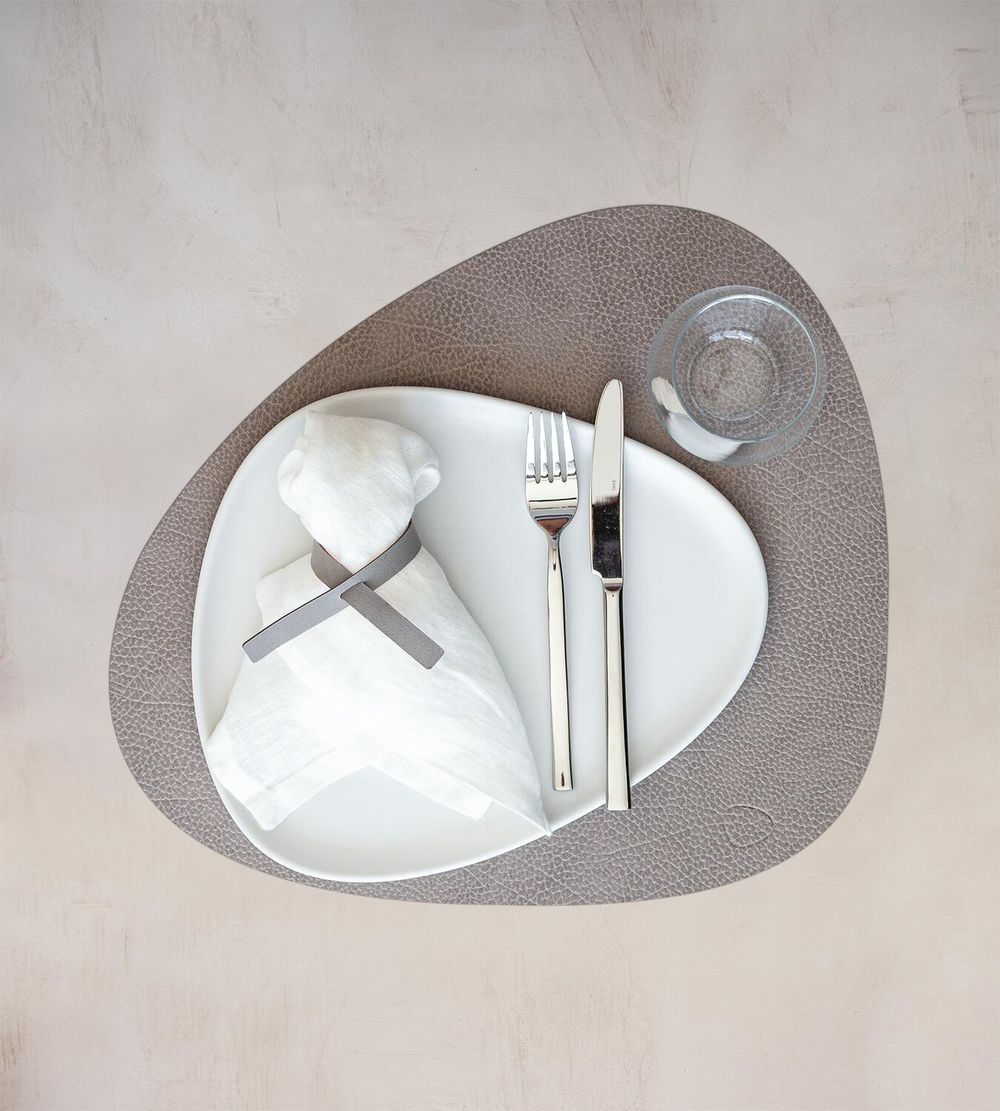 [product_category]-Lind Dna Curve Placemat Hippo Leather L, Warm Grey-Lind DNA-5711905522751-990222-LIN-2