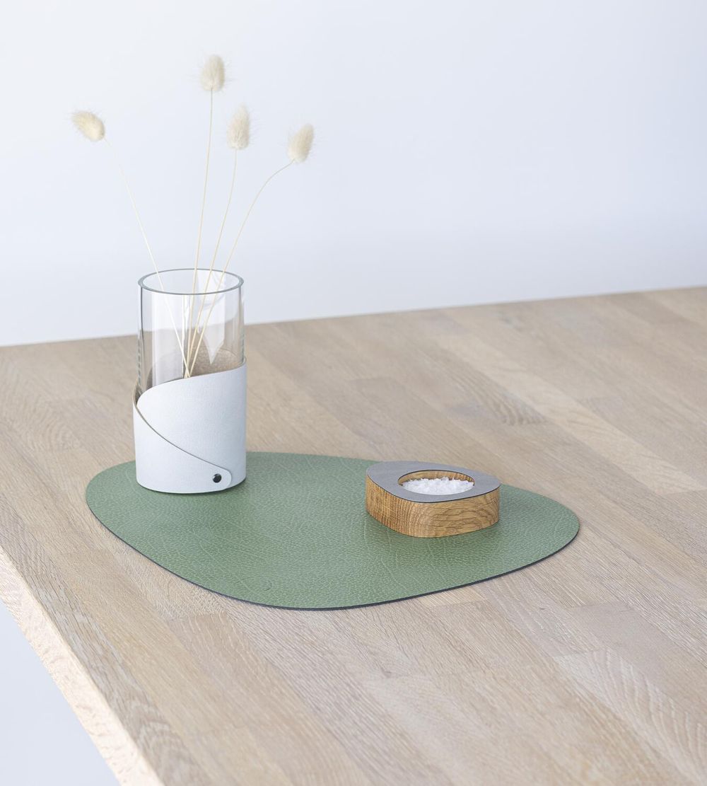 [product_category]-Lind Dna Curve Placemat Hippo Leather M, Forest Green-Lind DNA-5740020101015-991653-LIN-4