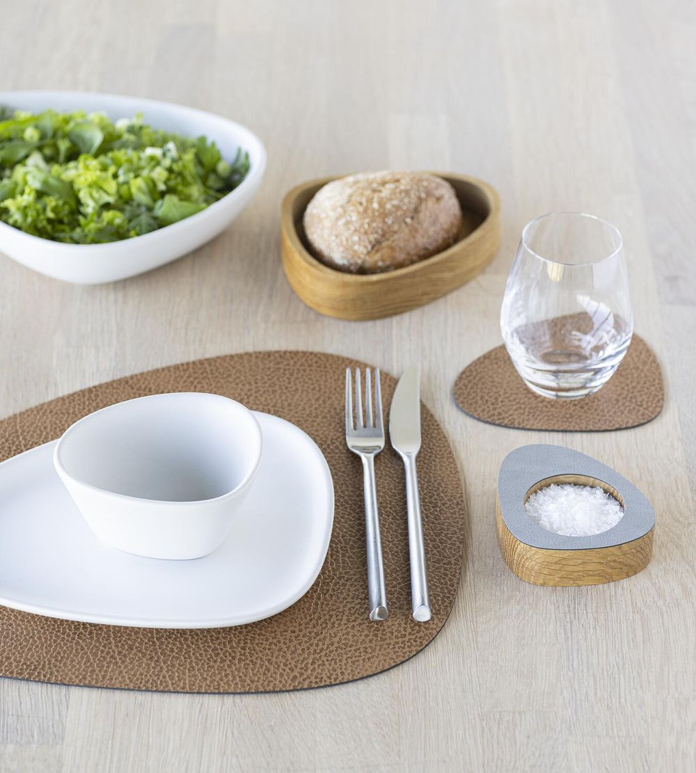 [product_category]-Lind Dna Curve Placemat Hippo Leather M, Natural-Lind DNA-5740020101046-991656-LIN-3