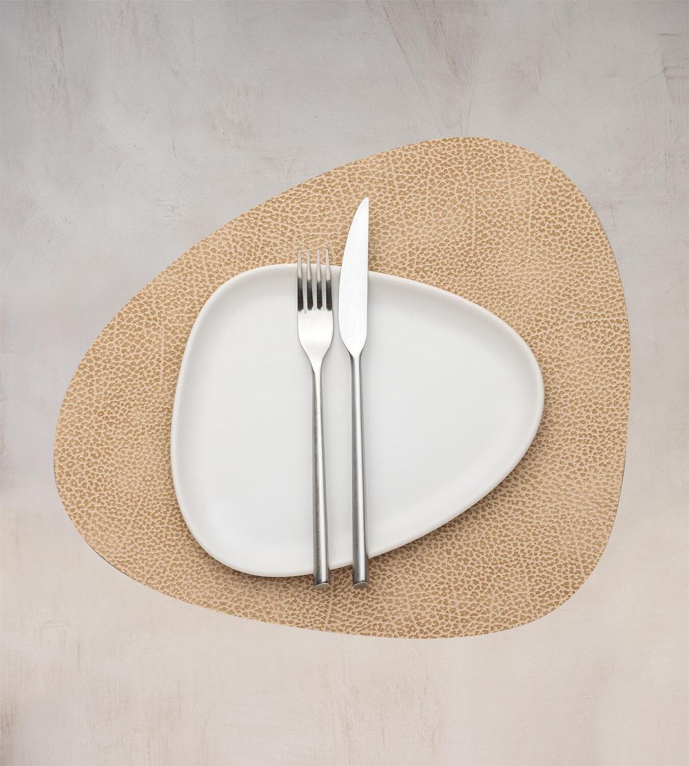 [product_category]-Lind Dna Curve Placemat Hippo Leather M, Sand-Lind DNA-5740020101084-991660-LIN-2