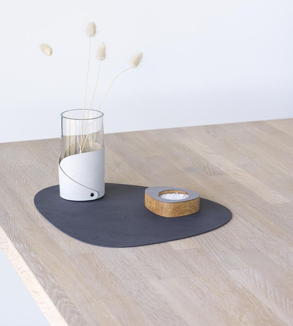[product_category]-Lind Dna Curve Placemat Nupo Leather M, Anthracite-Lind DNA-5740020101121-991664-LIN-4