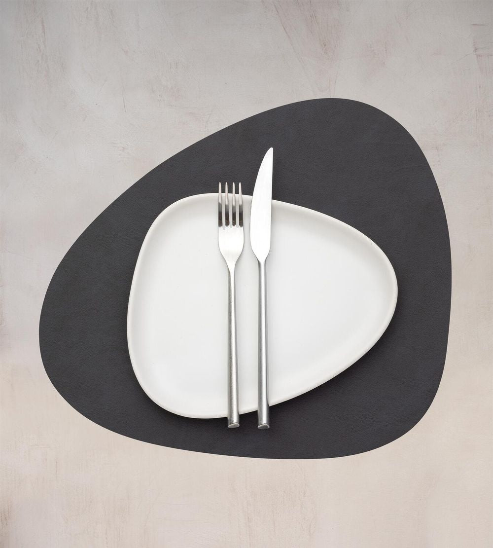 [product_category]-Lind Dna Curve Placemat Nupo Leather M, Black-Lind DNA-5740020101145-991666-LIN-2