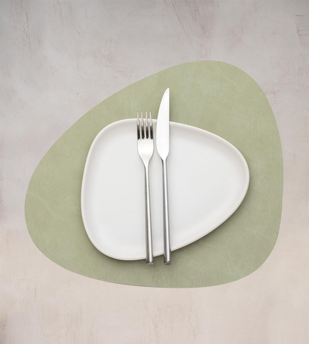 [product_category]-Lind Dna Curve Placemat Nupo Leather M, Olive Green-Lind DNA-5740020101275-991679-LIN-2
