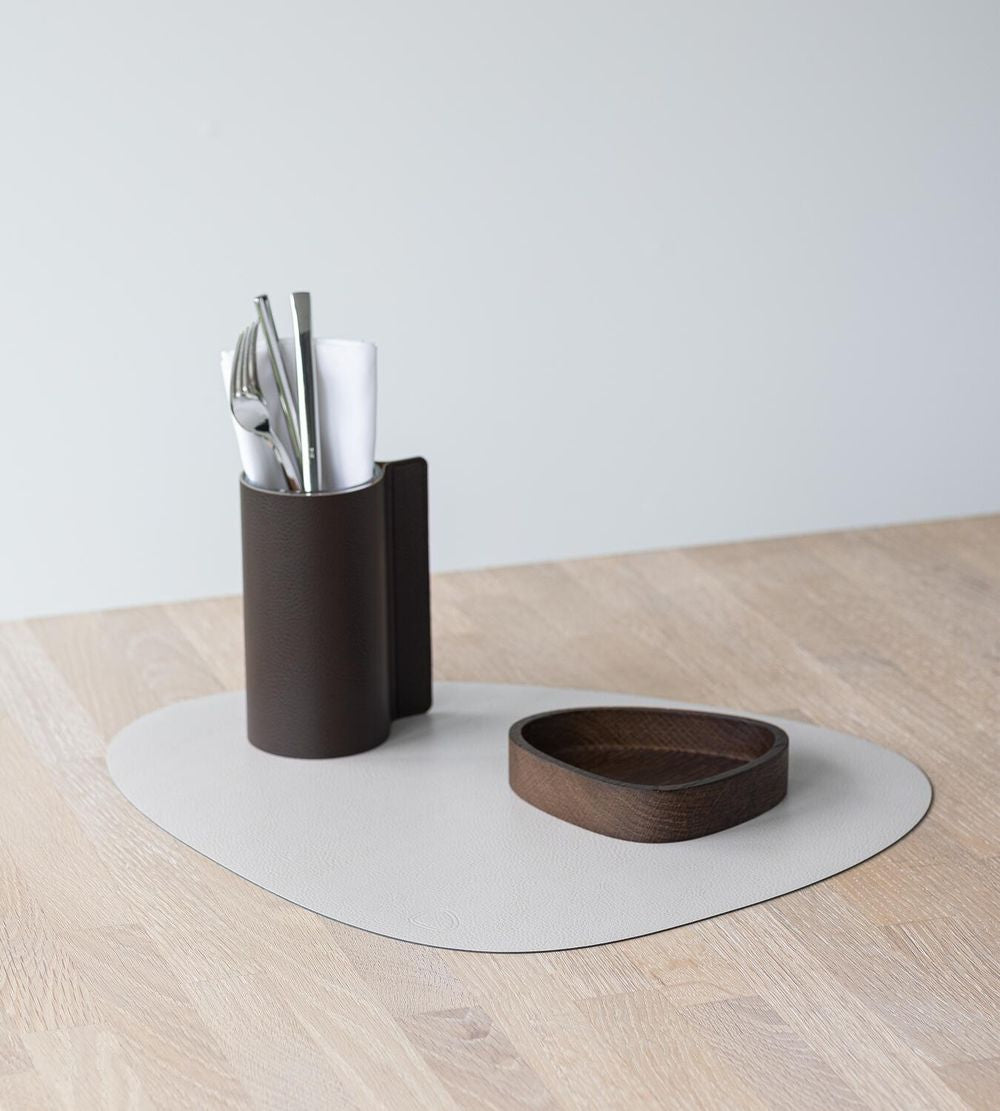 [product_category]-Lind Dna Curve Placemat Serene Leather L, Cream-Lind DNA-5711590996493-991473-LIN-3