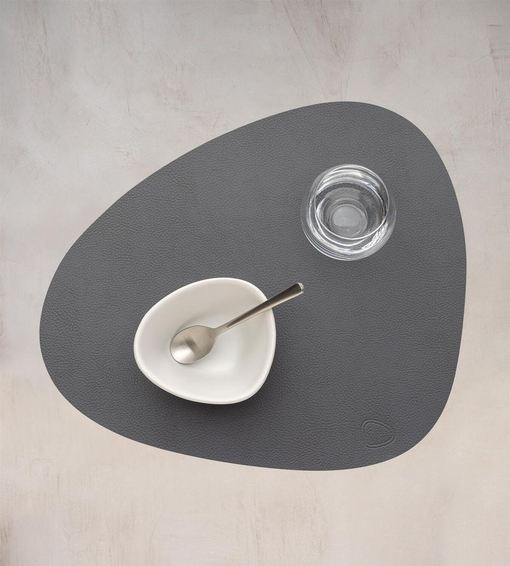 [product_category]-Lind Dna Curve Placemat Serene Leather M, Anthracite-Lind DNA-5740020101411-991693-LIN-2