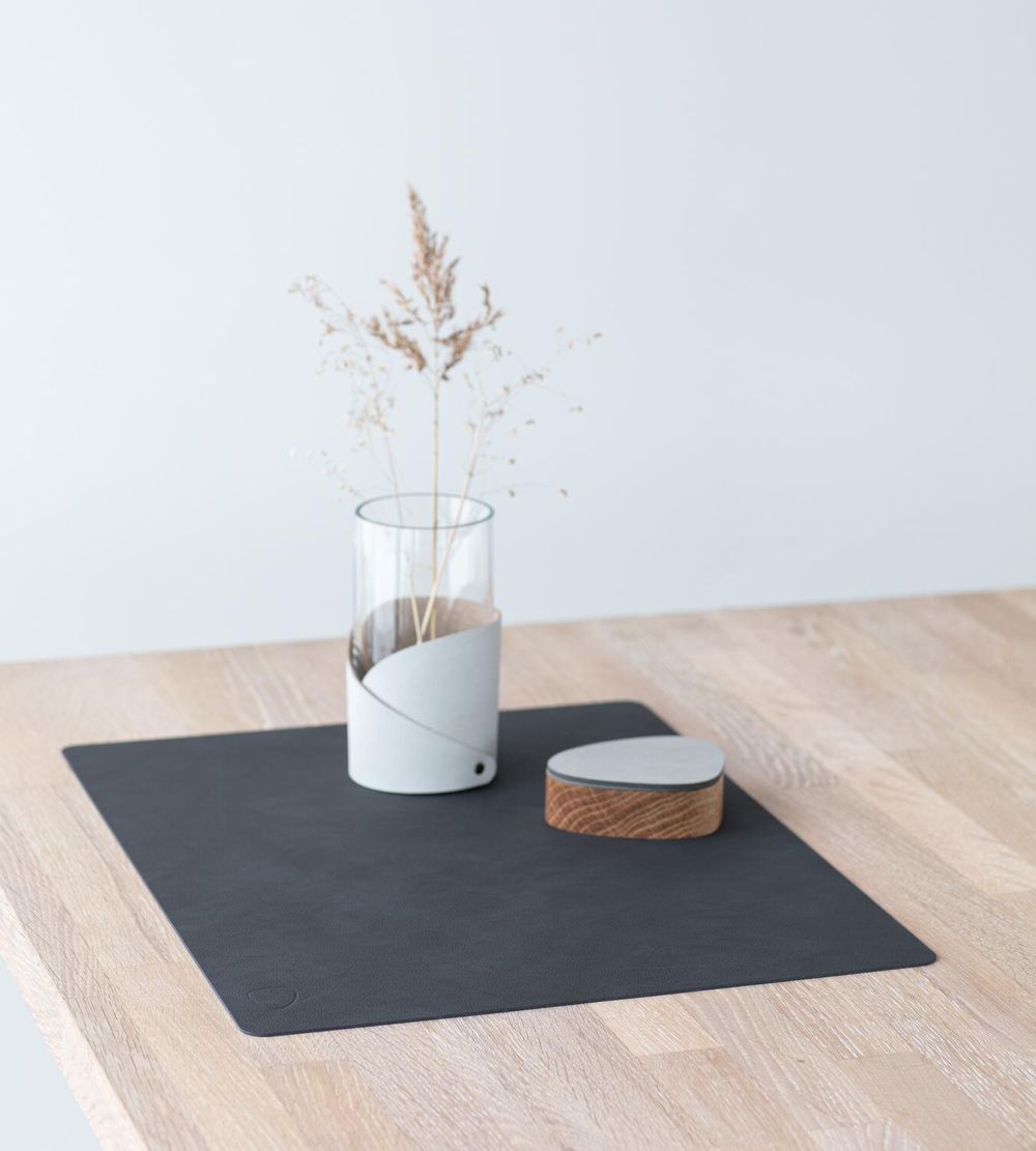 [product_category]-Lind Dna Square Placemat Nupo Leather L, Black-Lind DNA-5711590203300-981914-LIN-4