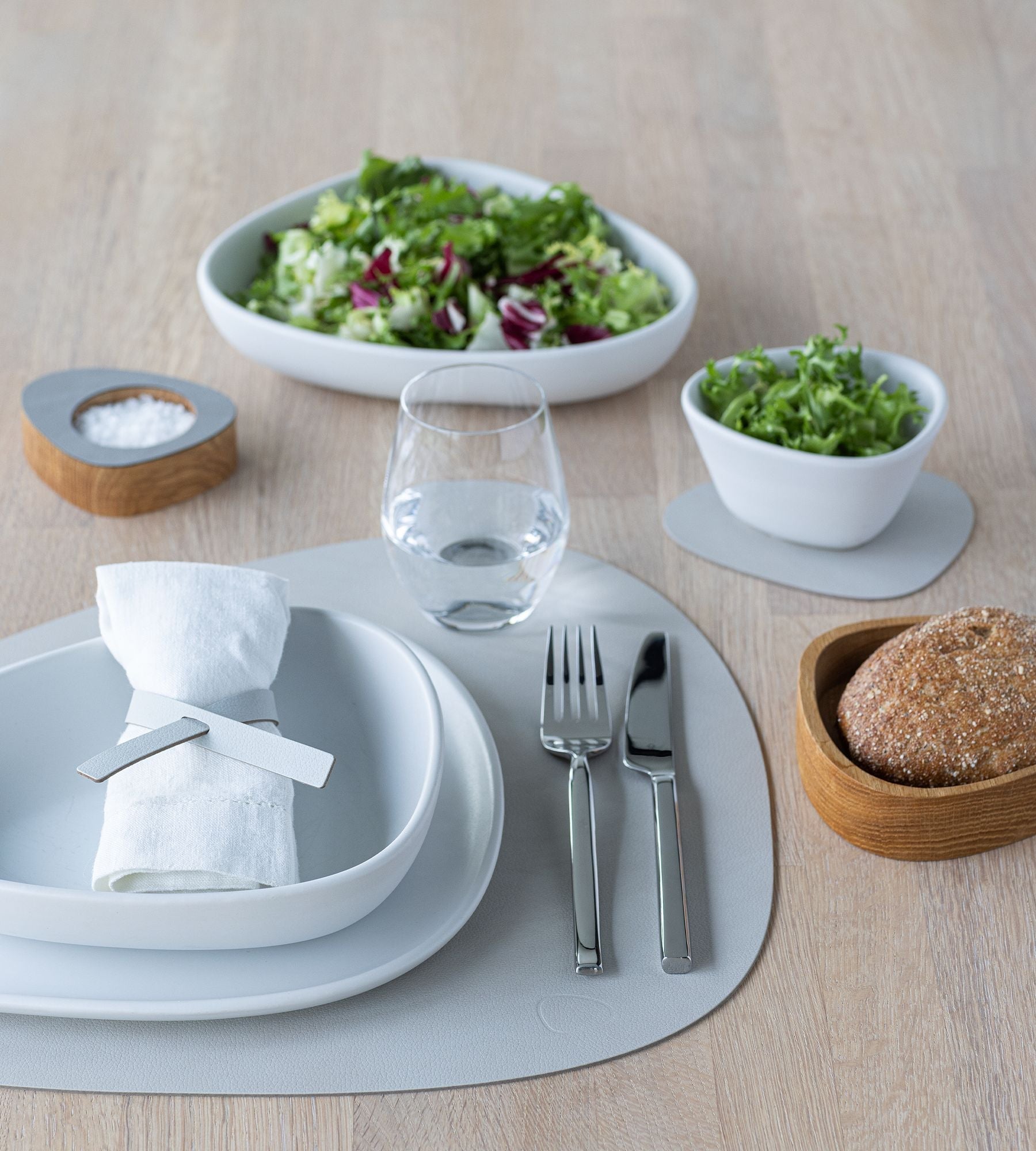 [product_category]-Lind Dna Table Mat Curve L, Oyster White-Lind DNA-5740020102555-991749-LIN-3
