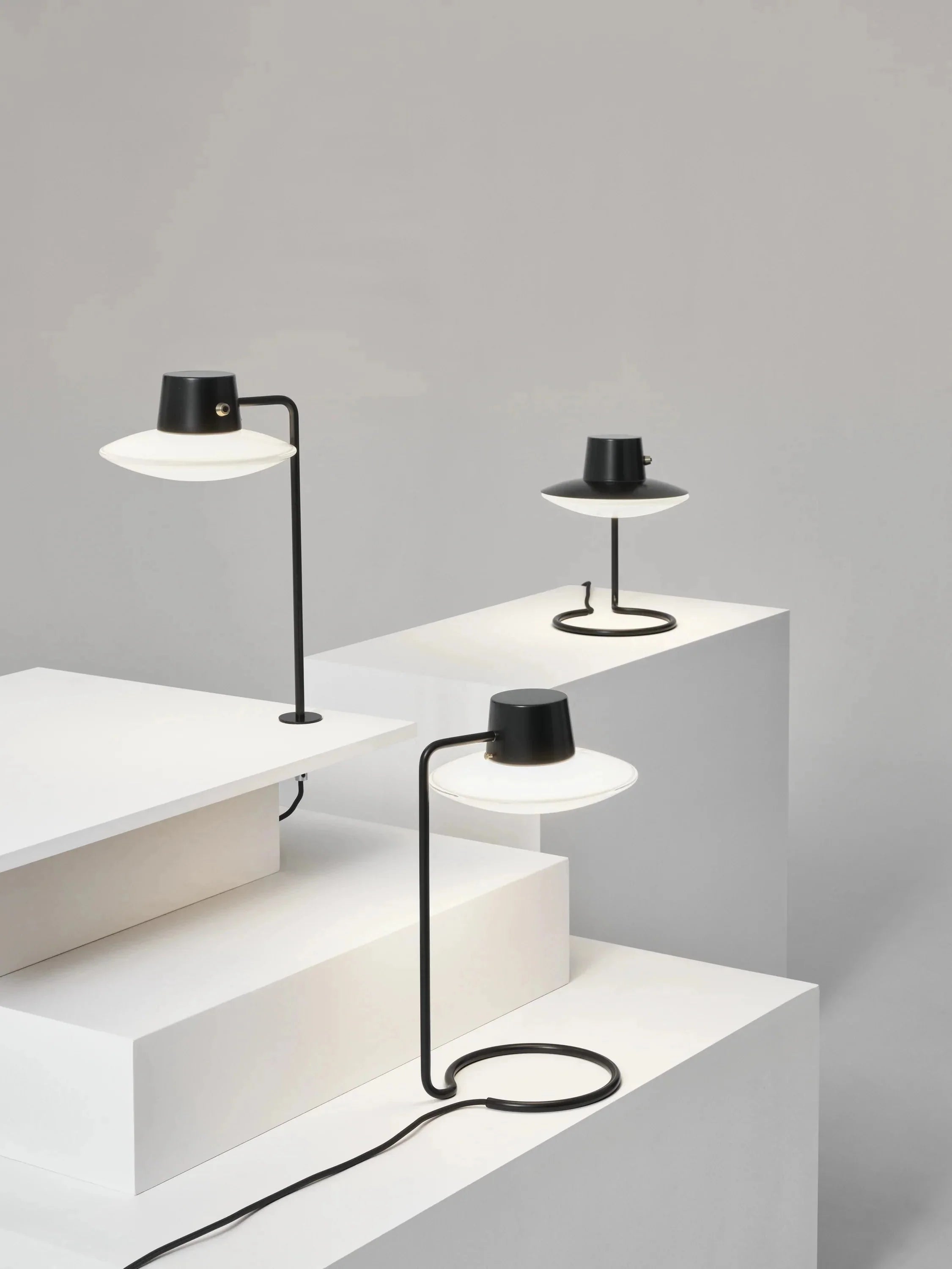 [product_category]-Louis Poulsen Aj Oxford Table Lamp Opal Glass ø 41 Cm-Louis Poulsen-5714693108381-5744168562-LOU-10