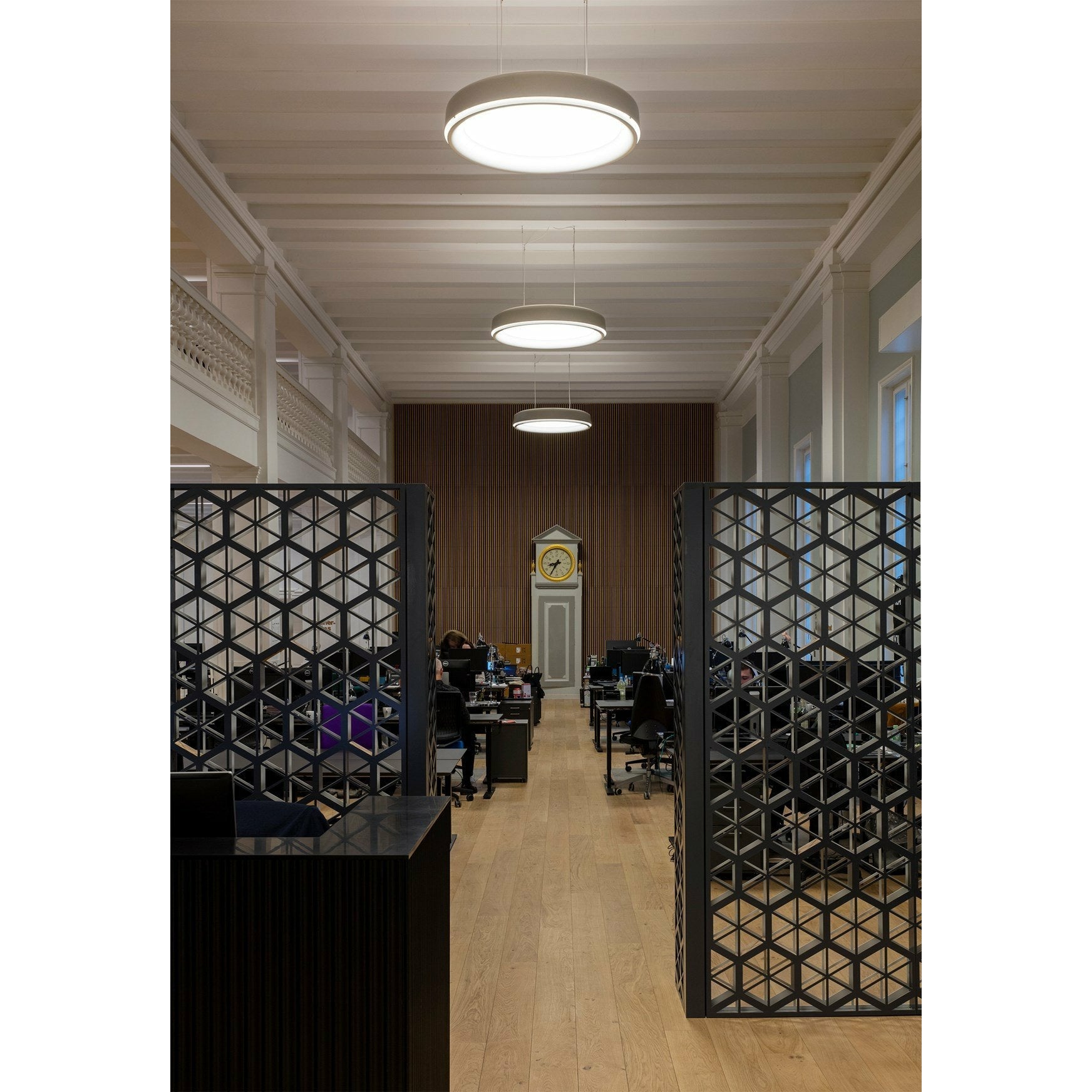[product_category]-Louis Poulsen Lp Grand Pendant ø 1480 Mm, Champagne-Louis Poulsen-5703411784518-5741091975-LOU-2