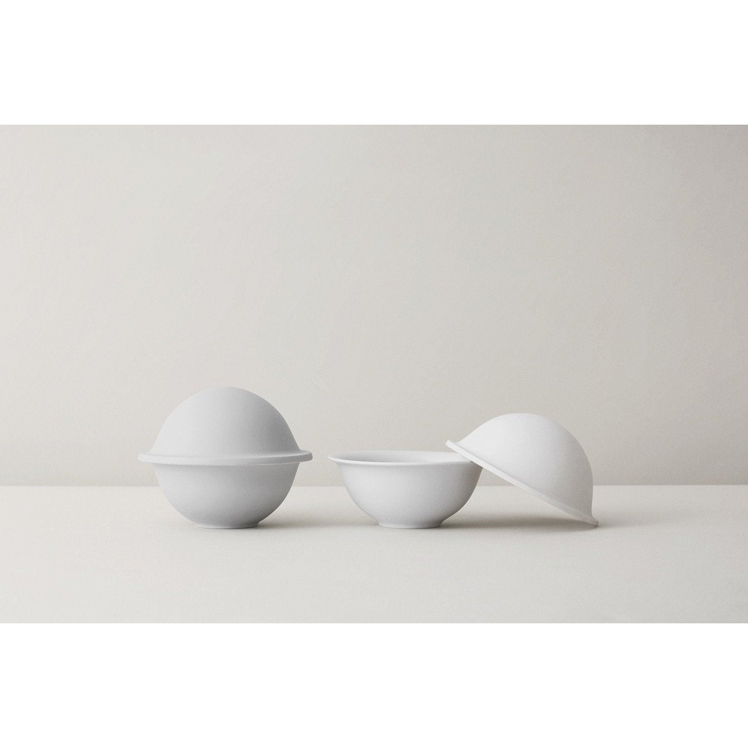 Lyngby Rhombe Chapeau Bowl With Lid, Matt Camel, Small