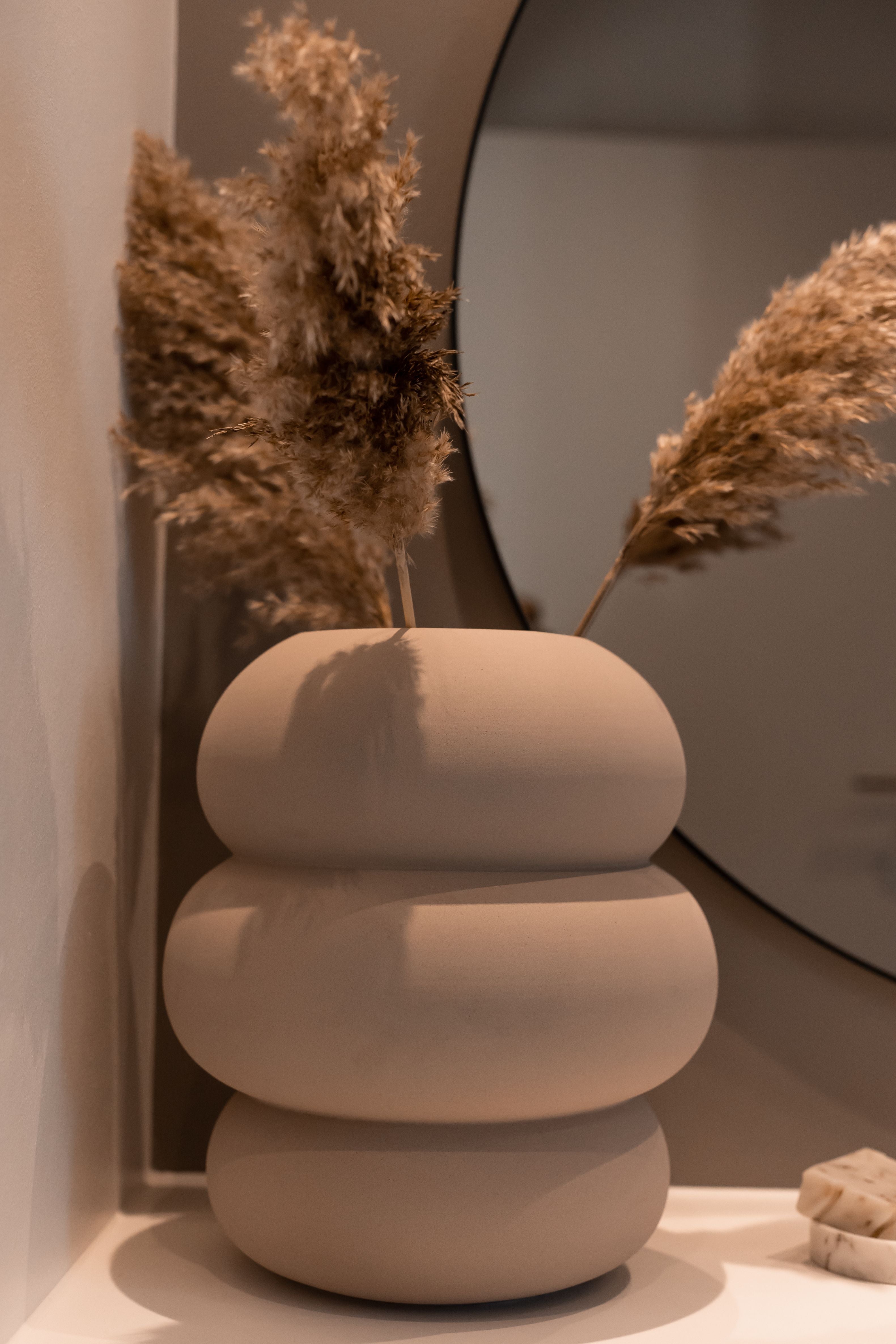 [product_category]-Malling Living Soft Shape Vase, Beige-Malling Living-0978020137962-800140-MAL-10