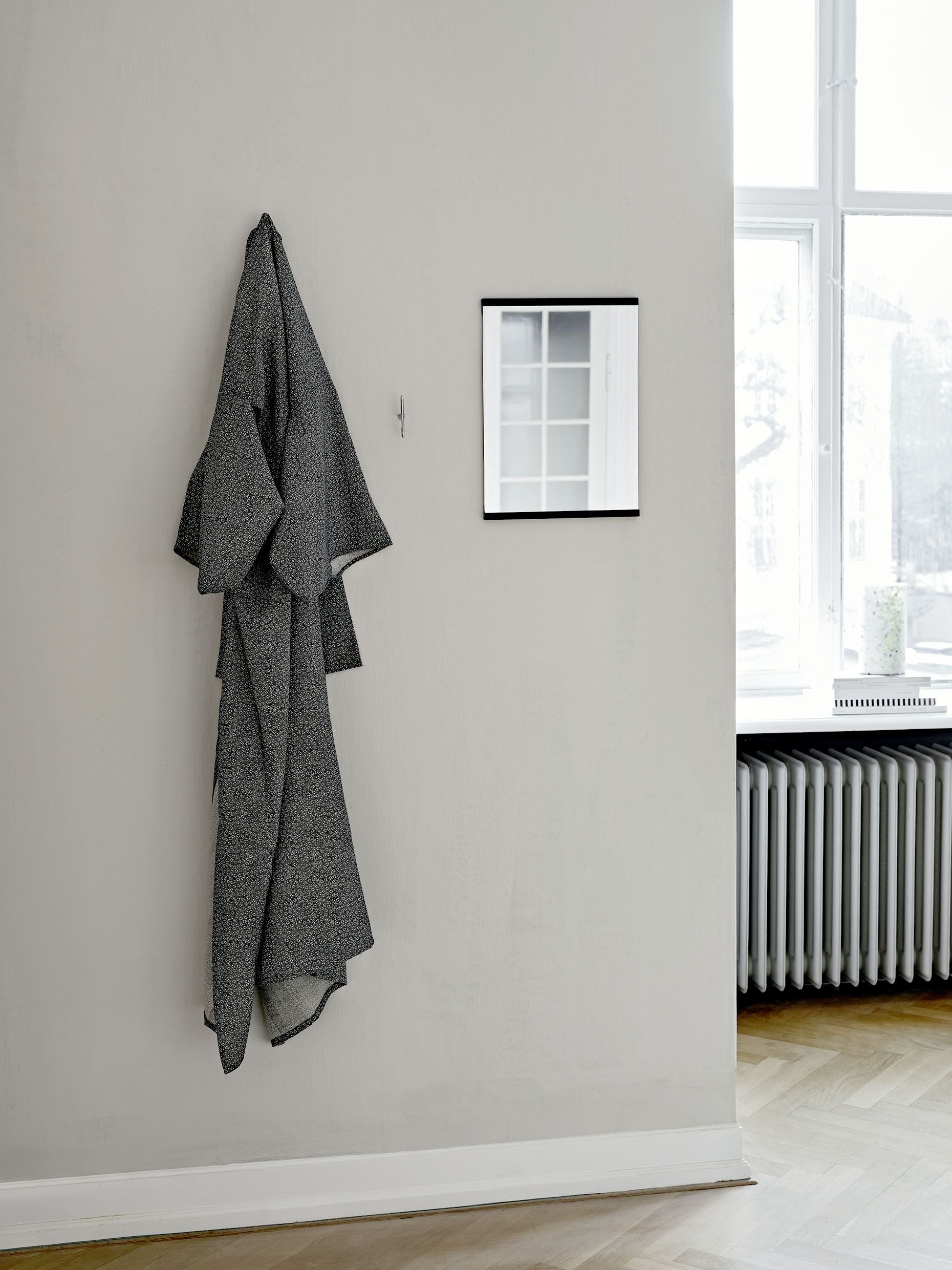 [product_category]-Moebe Rectangular Wall Mirror 71,9x50 Cm, Black-Moebe-5713520004810-RWM50X70BL-MOE-4