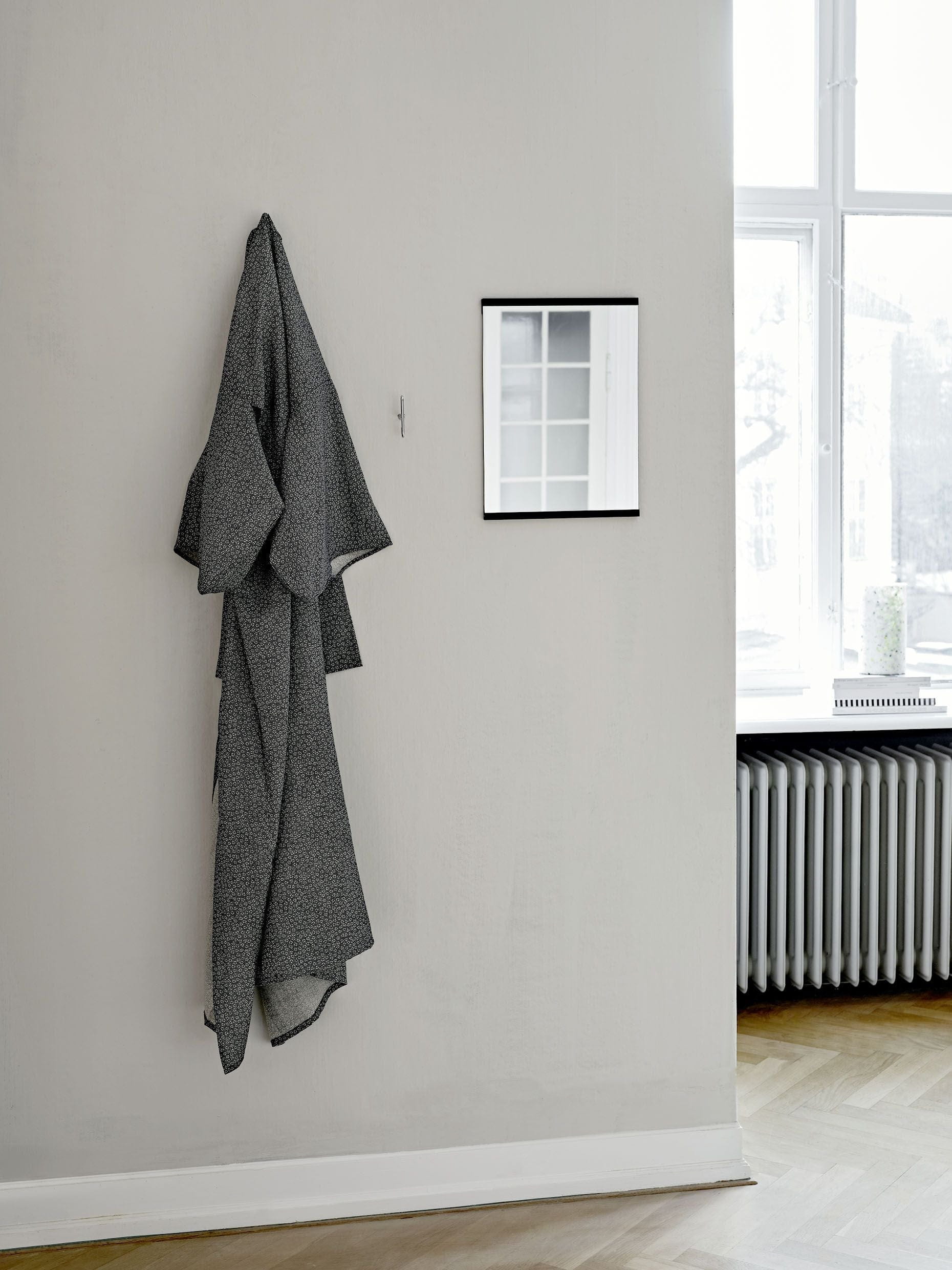 [product_category]-Moebe Rectangular Wall Mirror 71,9x50 Cm, Black-Moebe-5713520004810-RWM50X70BL-MOE-9