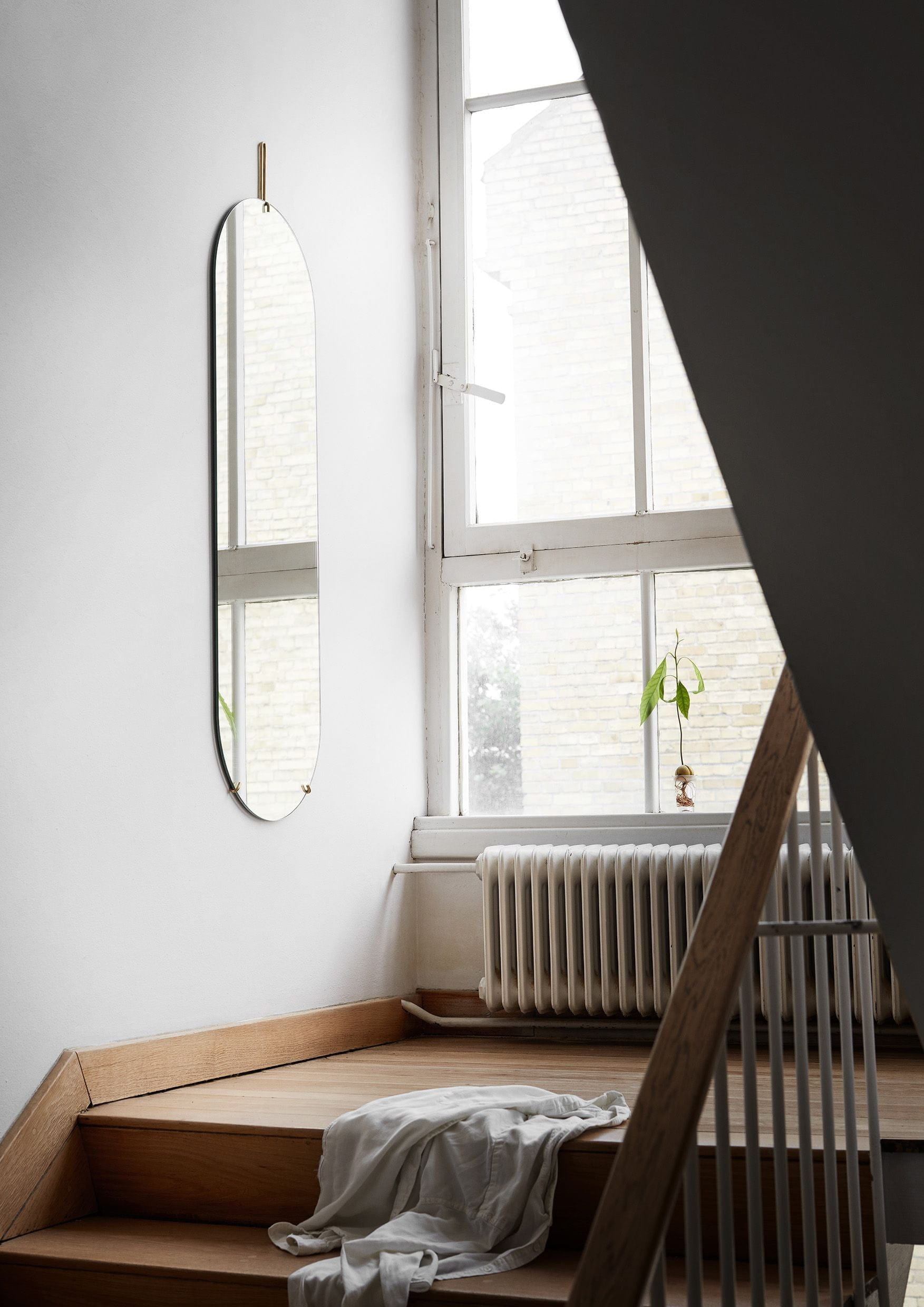 [product_category]-Moebe Wall Mirror 133 Cm, Brass-Moebe-5713520001239-WMBR133-MOE-3