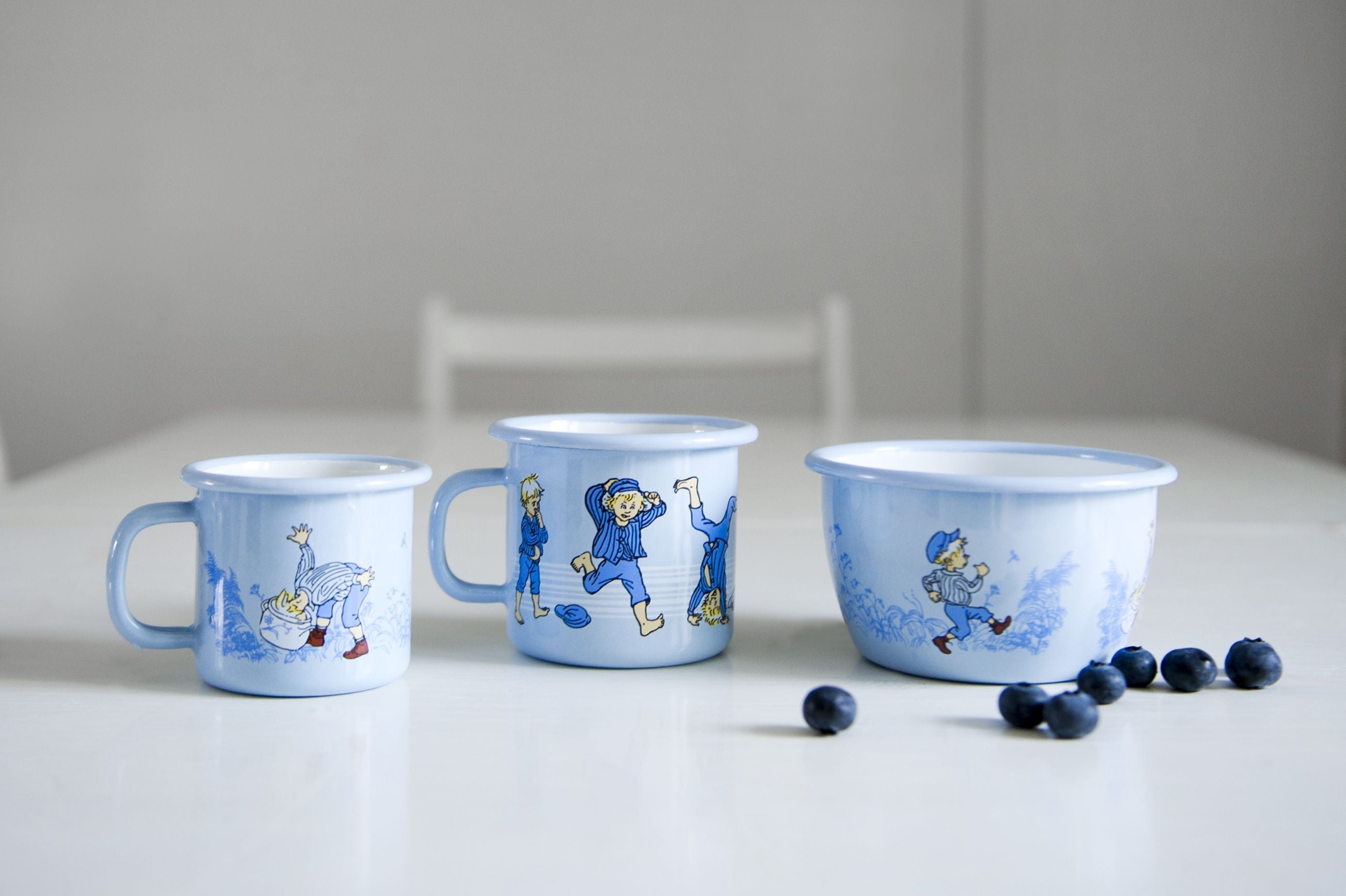 [product_category]-Muurla Emil Of Lönnerberga Enamel Mug Emil Light Blue, 2,5 Dl-Muurla-6416114961146-1450-025-06-MUU-5