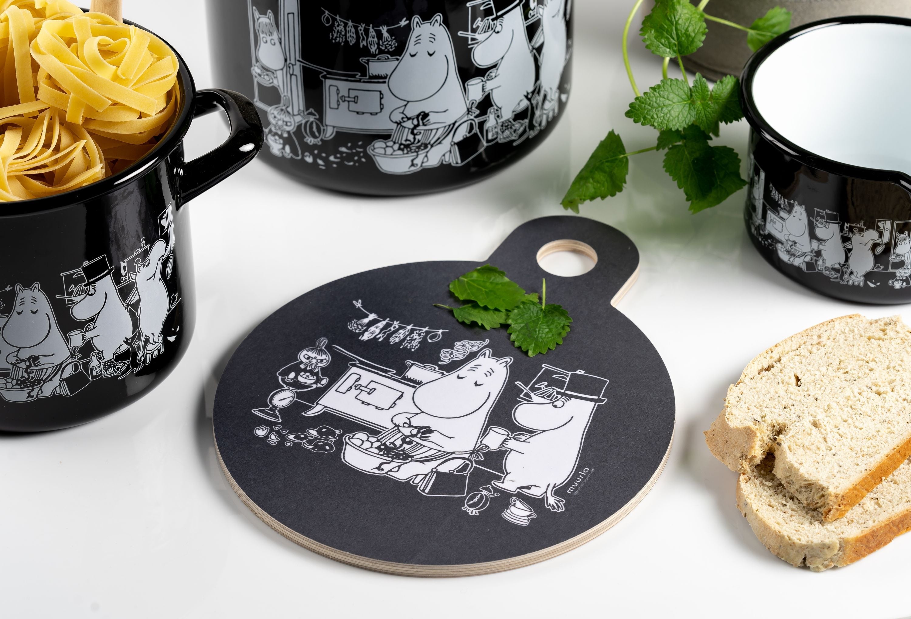 [product_category]-Muurla Moomin At The Kitchen Enamel Pot With Lid, In The Kitchen-Muurla-6416114961405-1712-150-58-MUU-12