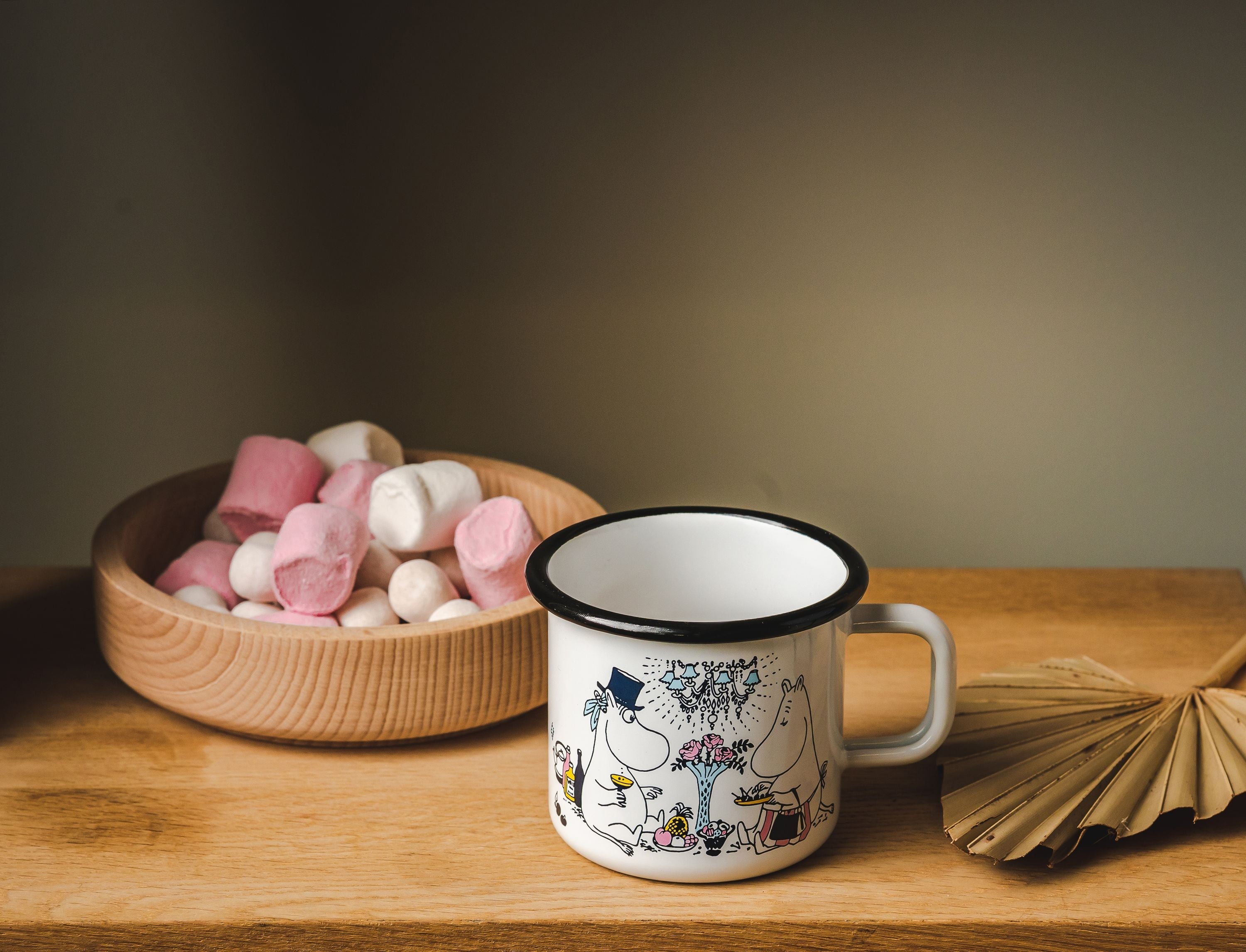 [product_category]-Muurla Moomin Enamel Mug Date Night-Muurla-6416114966431-1714-037-03-MUU-4