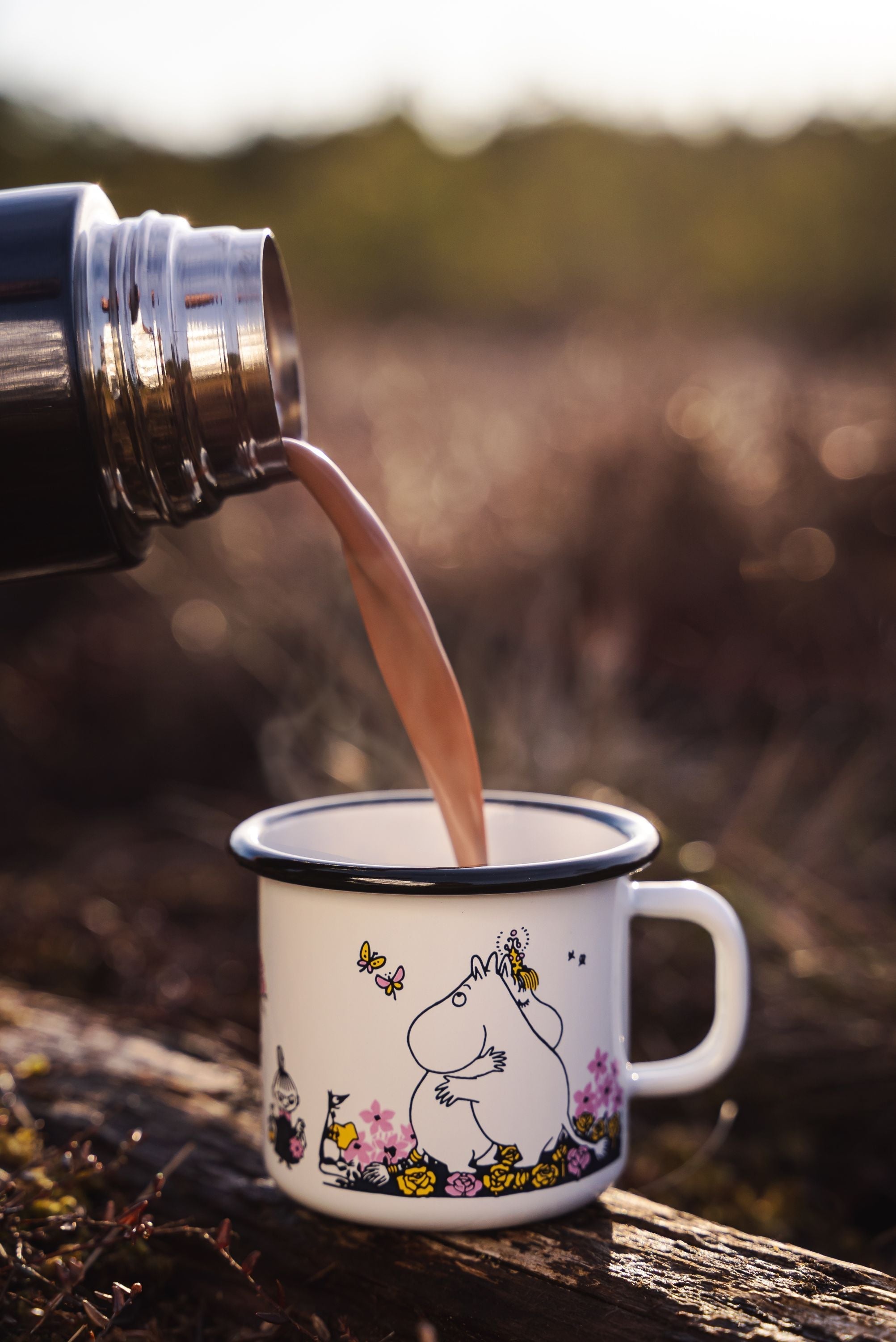 [product_category]-Muurla Moomin Enamel Mug Hug, White-Muurla-6416114961078-1714-025-01-MUU-11