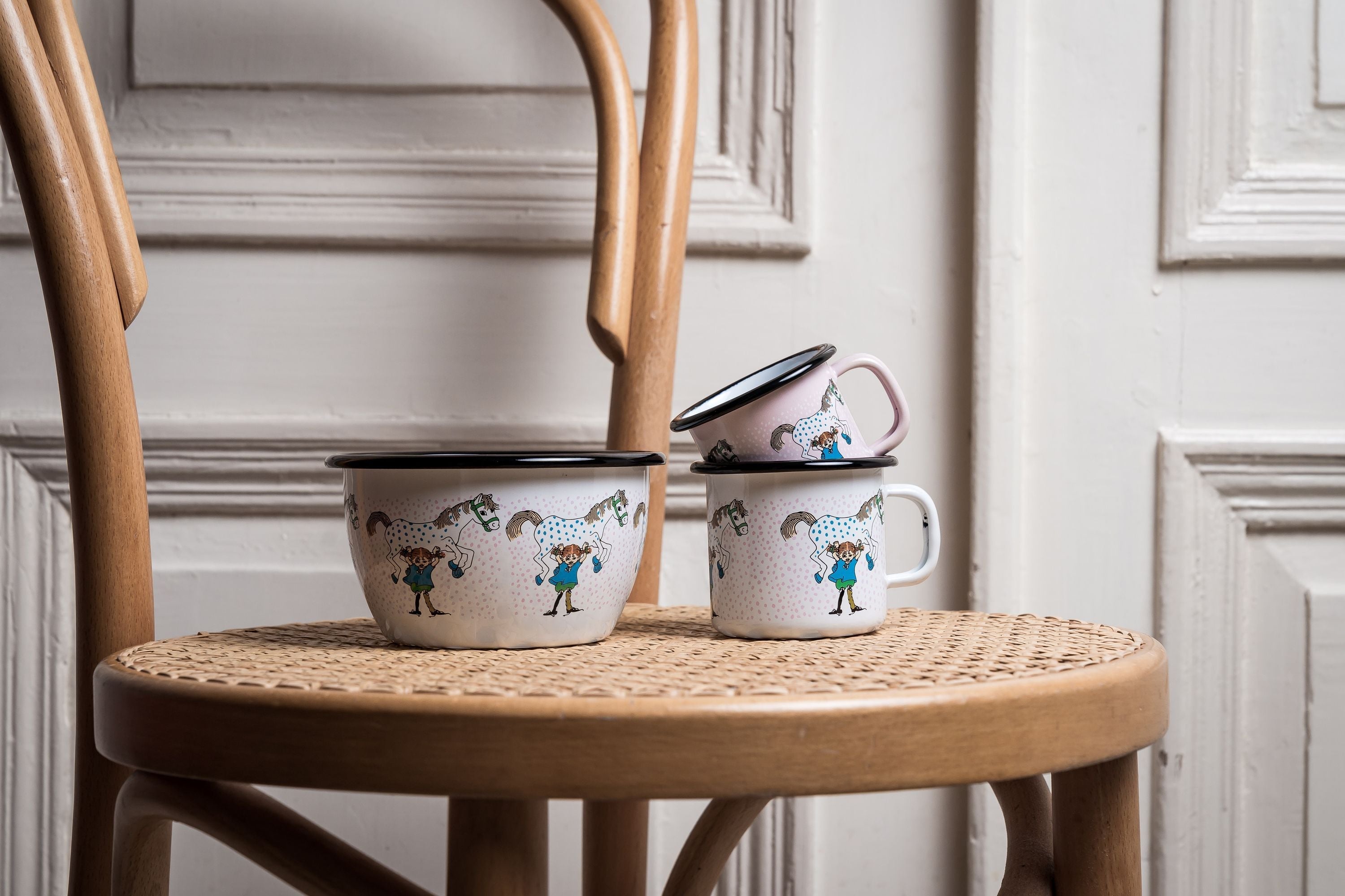 [product_category]-Muurla Pippi Longstocking Enamel Mug, Pippi And The Horse, White-Muurla-6416114961900-1404-025-02-MUU-6