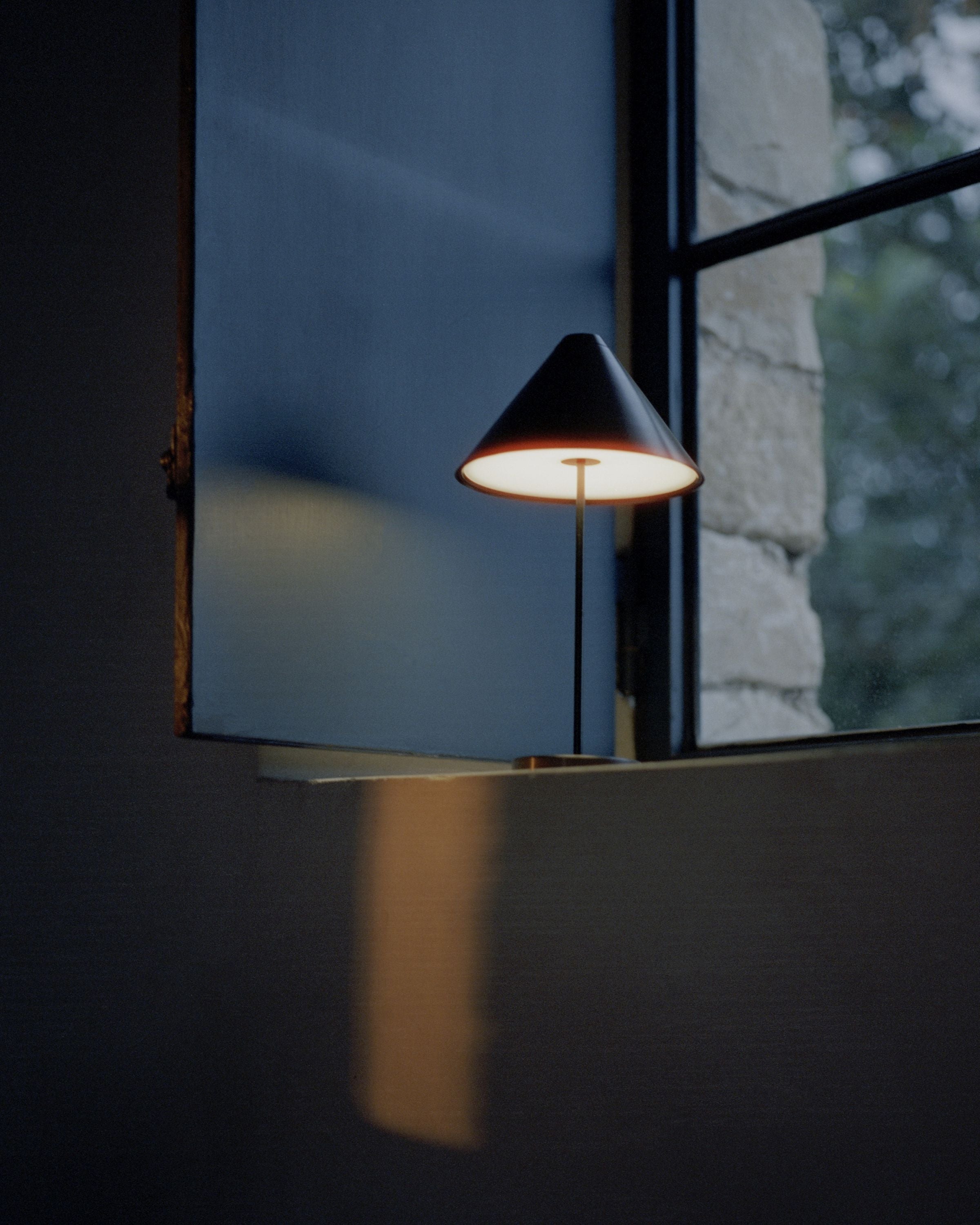 [product_category]-New Works Brolly Portable Table Lamp, Black-New Works-5712826215111-21511-NEW-26