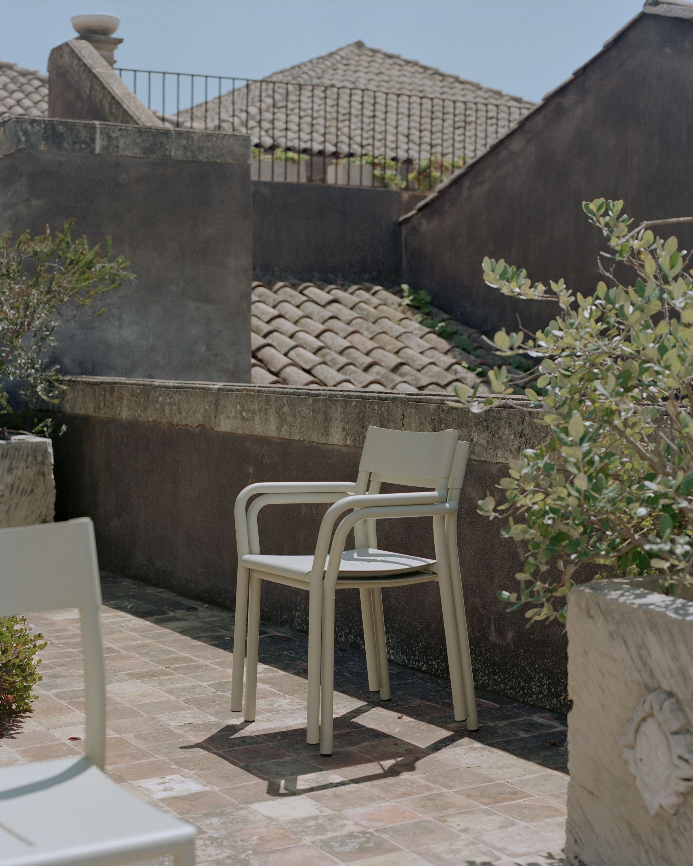 [product_category]-New Works May Armchair, Light Grey-New Works-5712826425213-42521-NEW-4