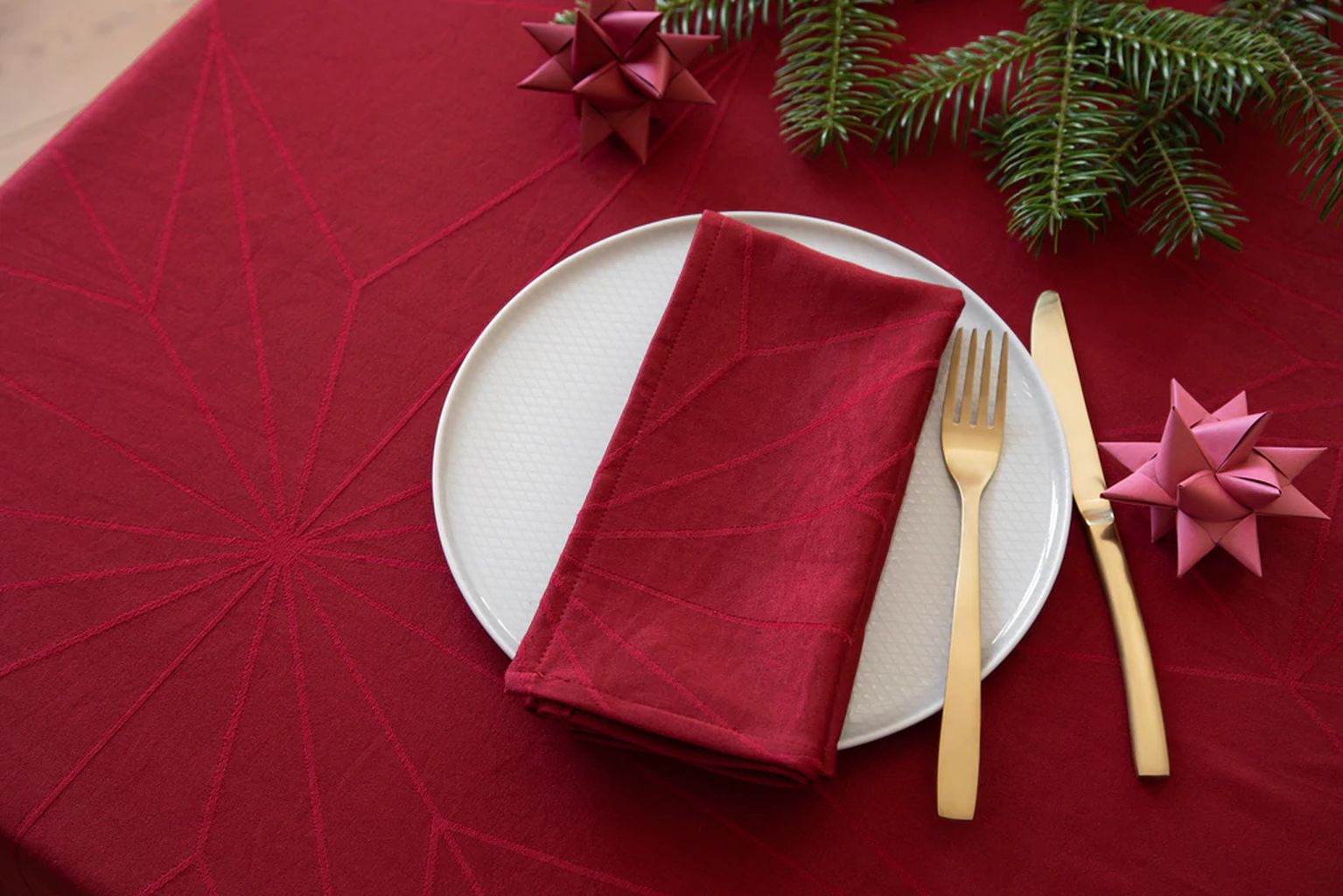 [product_category]-Novoform Design Stars Tablecloth 320 Cm, Advent Red-Novoform Design-5710435601035-601003-NOV-2