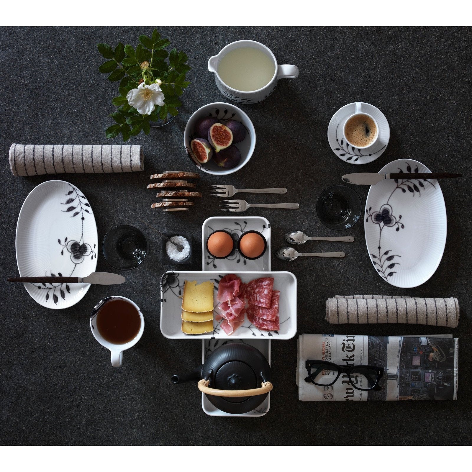 [product_category]-Royal Copenhagen Black Fluted Mega Plate, 24 Cm-Royal Copenhagen-5705140729464-1021047-ROY-3