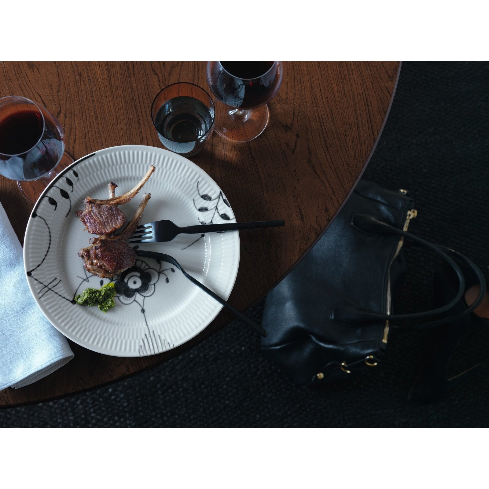 [product_category]-Royal Copenhagen Black Fluted Mega Plate, 27 Cm-Royal Copenhagen-5705140173816-1017473-ROY-5