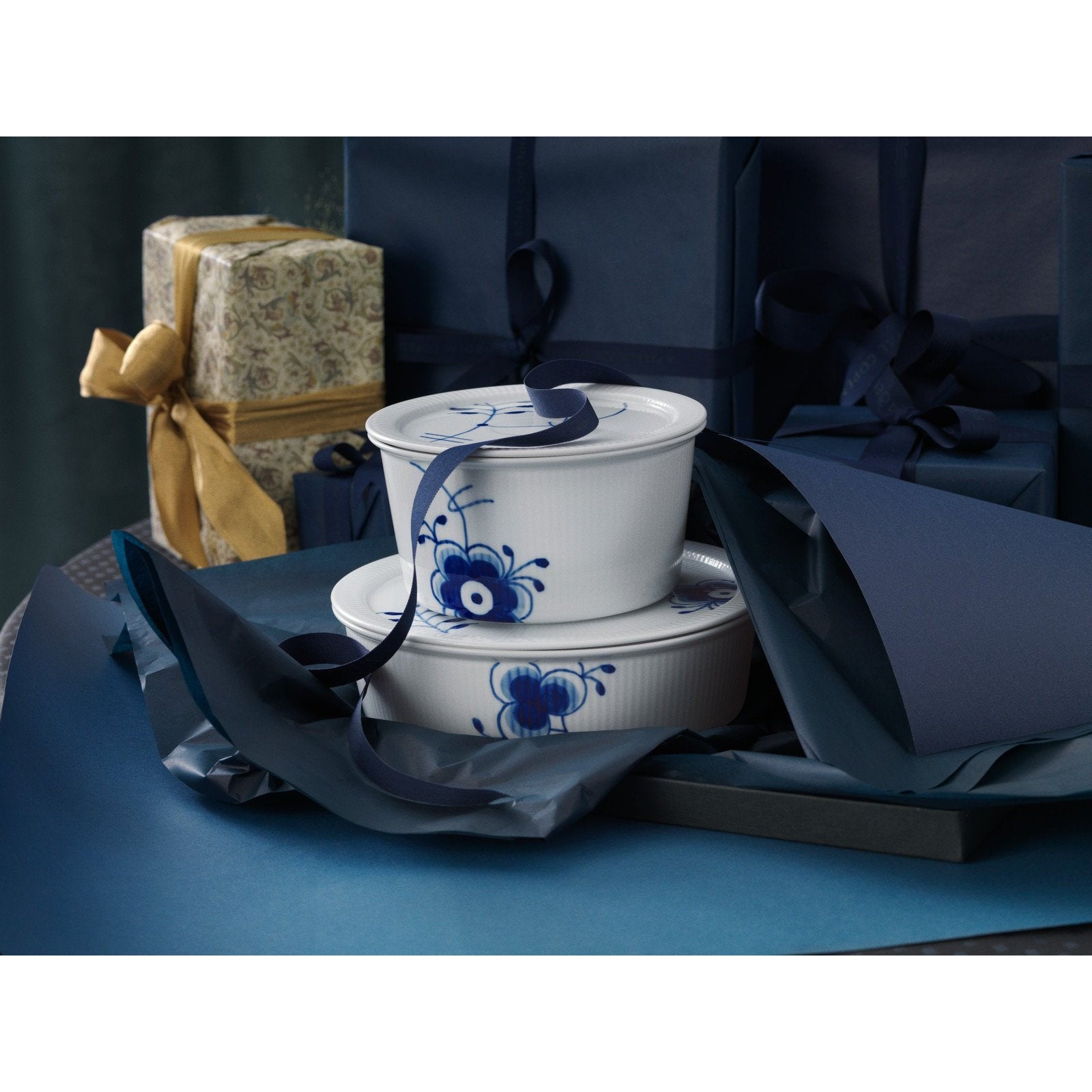 [product_category]-Royal Copenhagen Blue Fluted Mega Box With Lid, 145 Cl-Royal Copenhagen-5705140714484-1016884-ROY-5