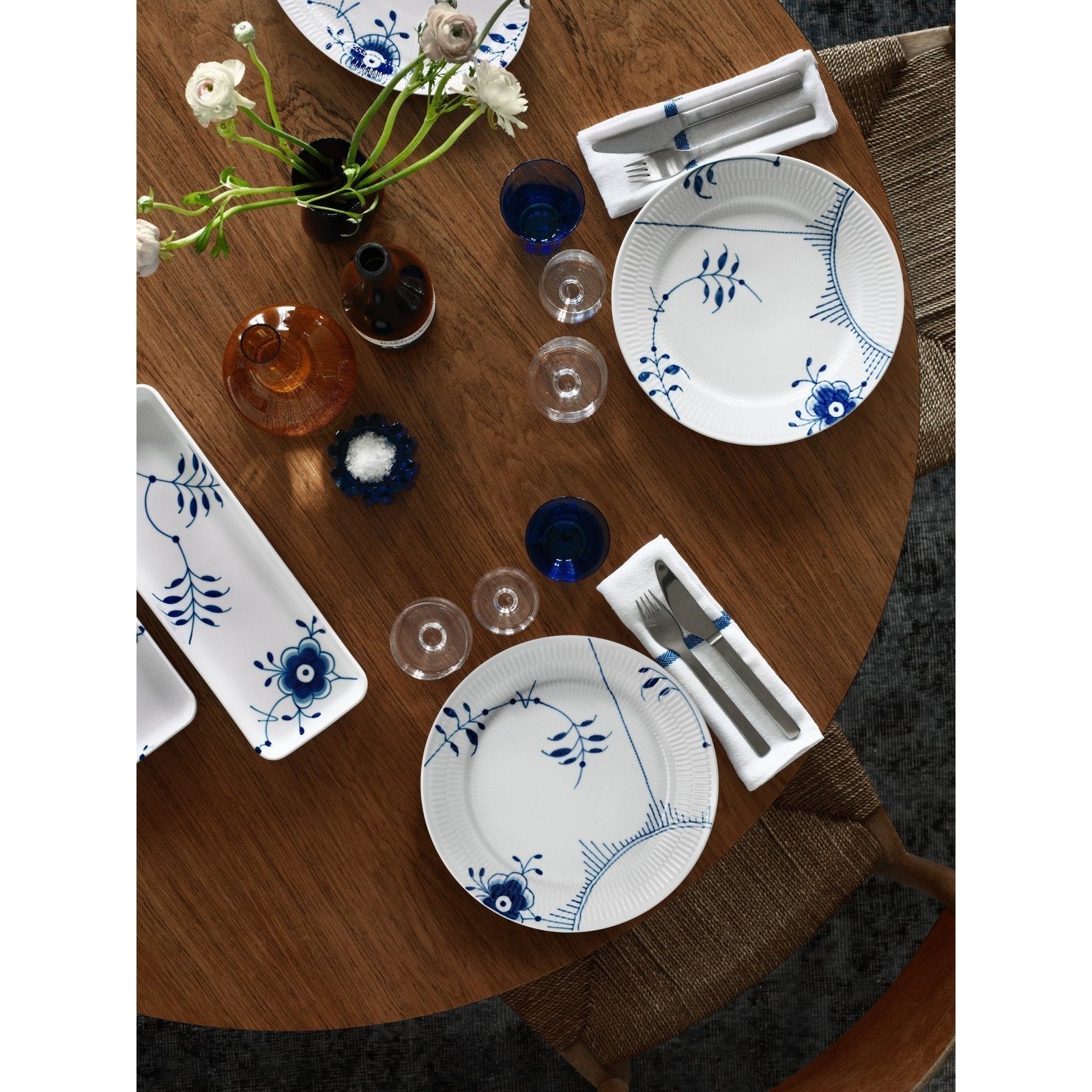 [product_category]-Royal Copenhagen Blue Fluted Mega Plate, 36cm-Royal Copenhagen-5705140233855-1017345-ROY-4