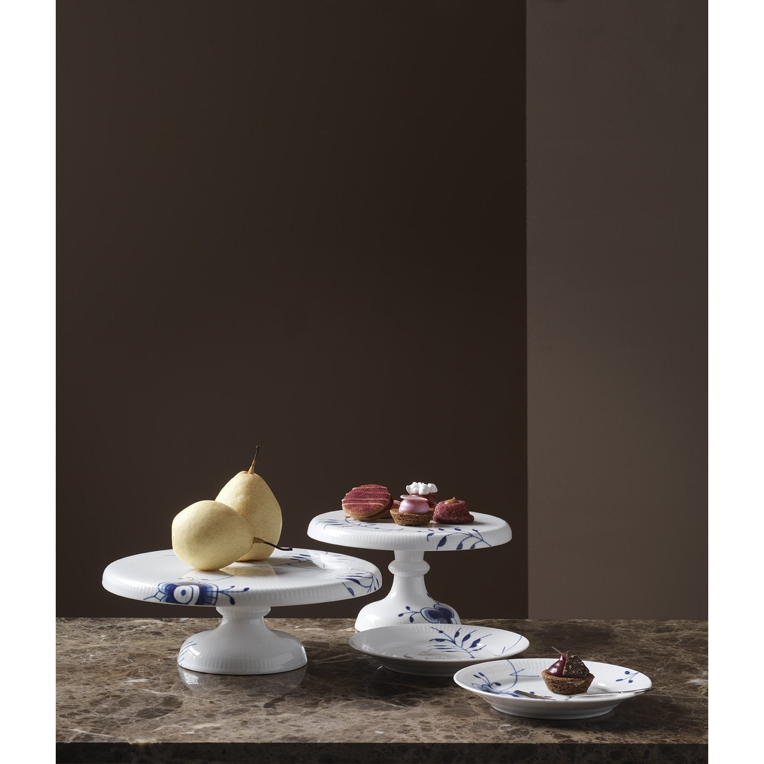 [product_category]-Royal Copenhagen Blue Fluted Mega Serving Platter On Base, 23cm-Royal Copenhagen-5705140734772-1052390-ROY-3