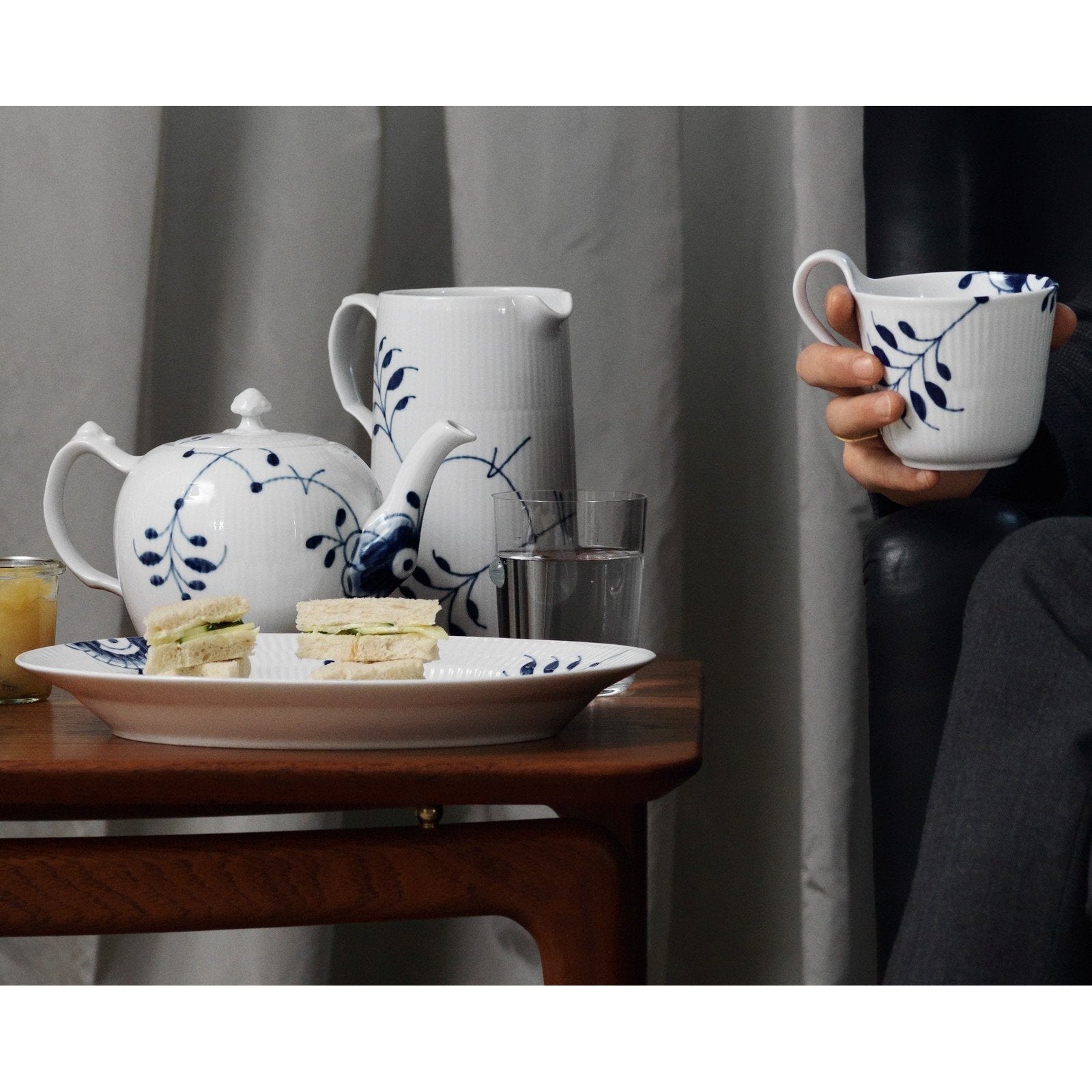 [product_category]-Royal Copenhagen Blue Fluted Mega Teapot, 100 Cl-Royal Copenhagen-5705140014331-1017340-ROY-13