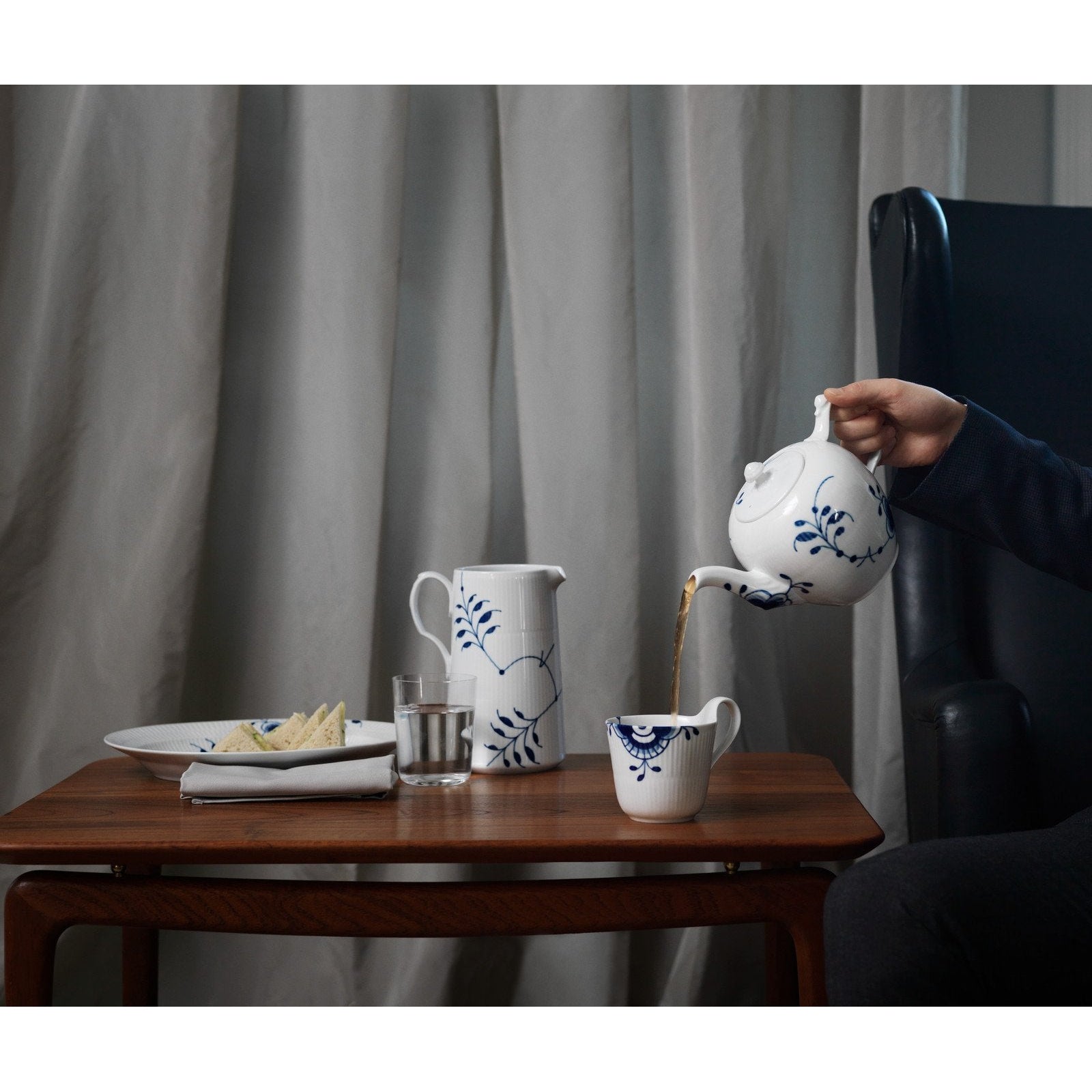 [product_category]-Royal Copenhagen Blue Fluted Mega Teapot, 100 Cl-Royal Copenhagen-5705140014331-1017340-ROY-9