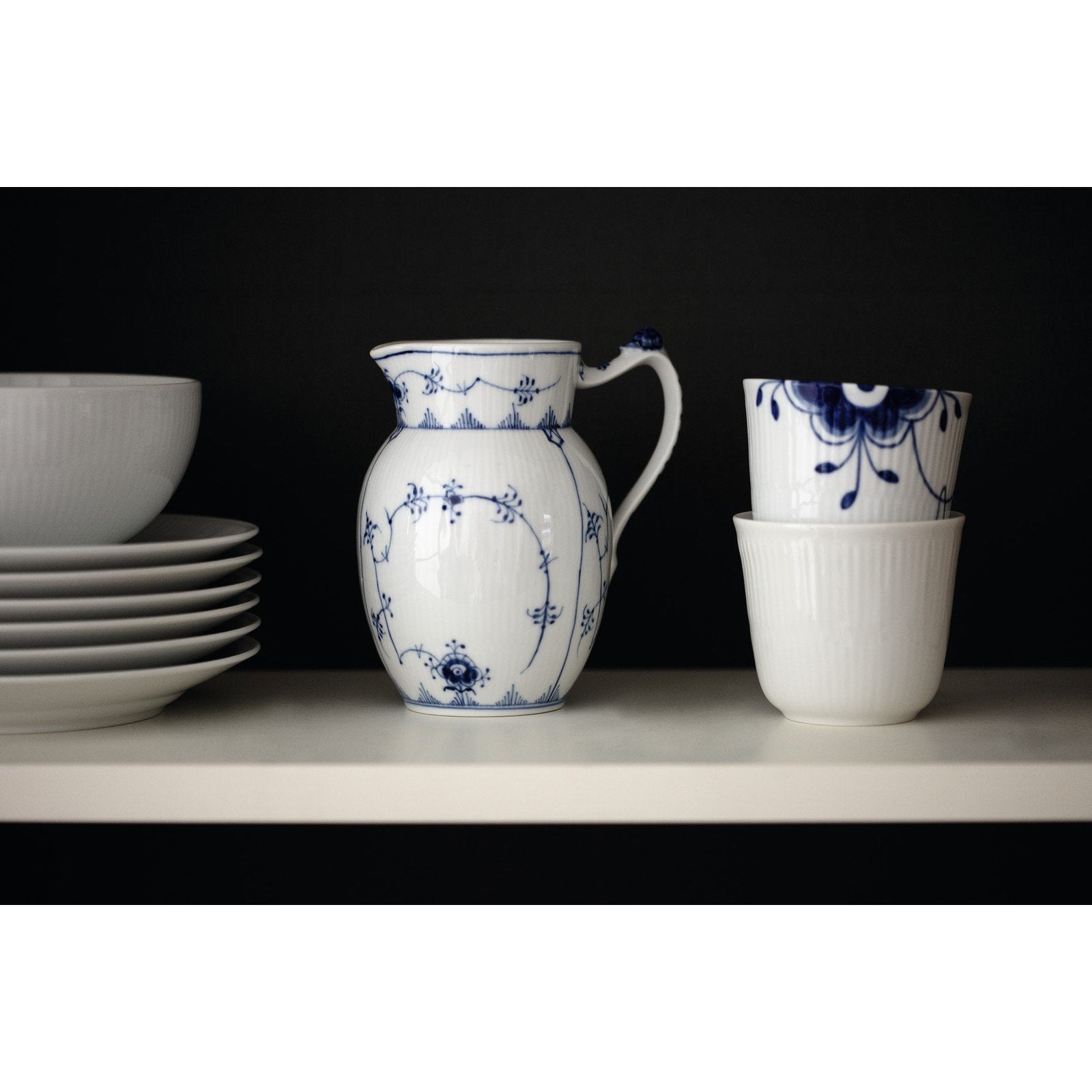 [product_category]-Royal Copenhagen White Fluted Thermo Mug, 26cl-Royal Copenhagen-5705140191988-1017397-ROY-5