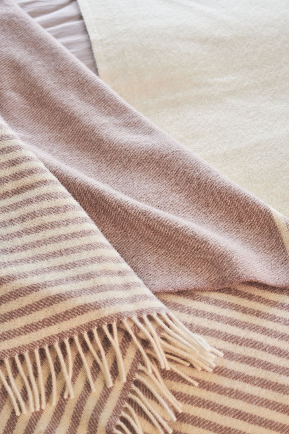 [product_category]-Silkeborg Uldspinderi Askø Plaid 140x240 Cm, Herbal-Silkeborg Uldspinderi-5710398000180-00-1503-1026-SIL-3