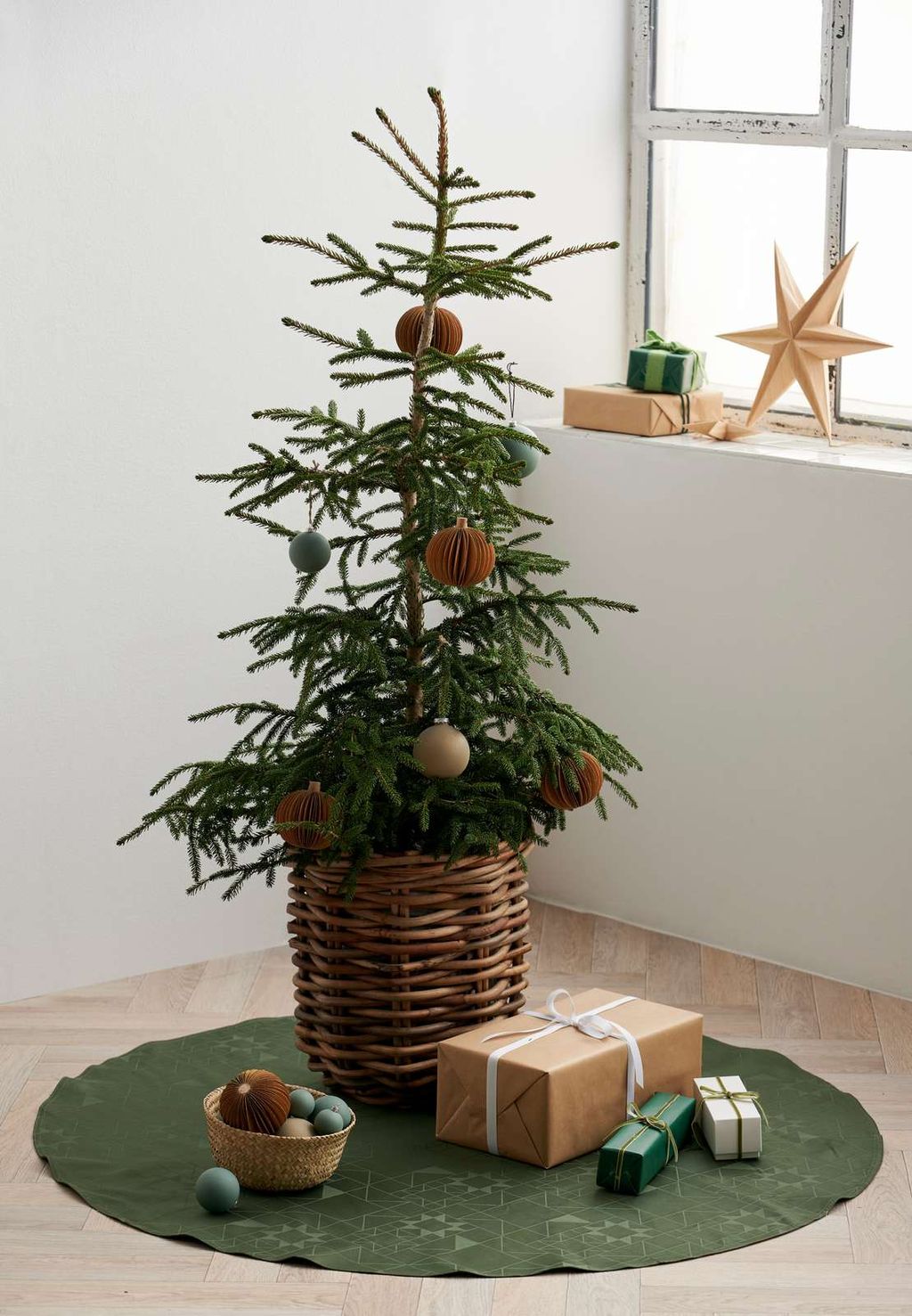 [product_category]-Södahl Christmas Tree Rug ø120, Star Damask Forest Green-Södahl-5722000271956-27195-SÖD-2