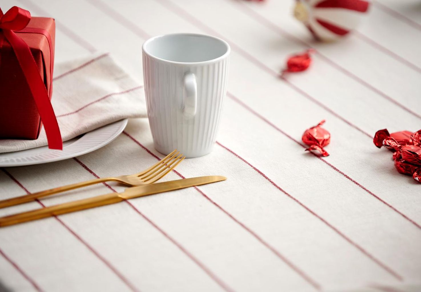[product_category]-Södahl Dew 140x320 Line, Off White/Red-Södahl-5722000268338-26833-SÖD-4
