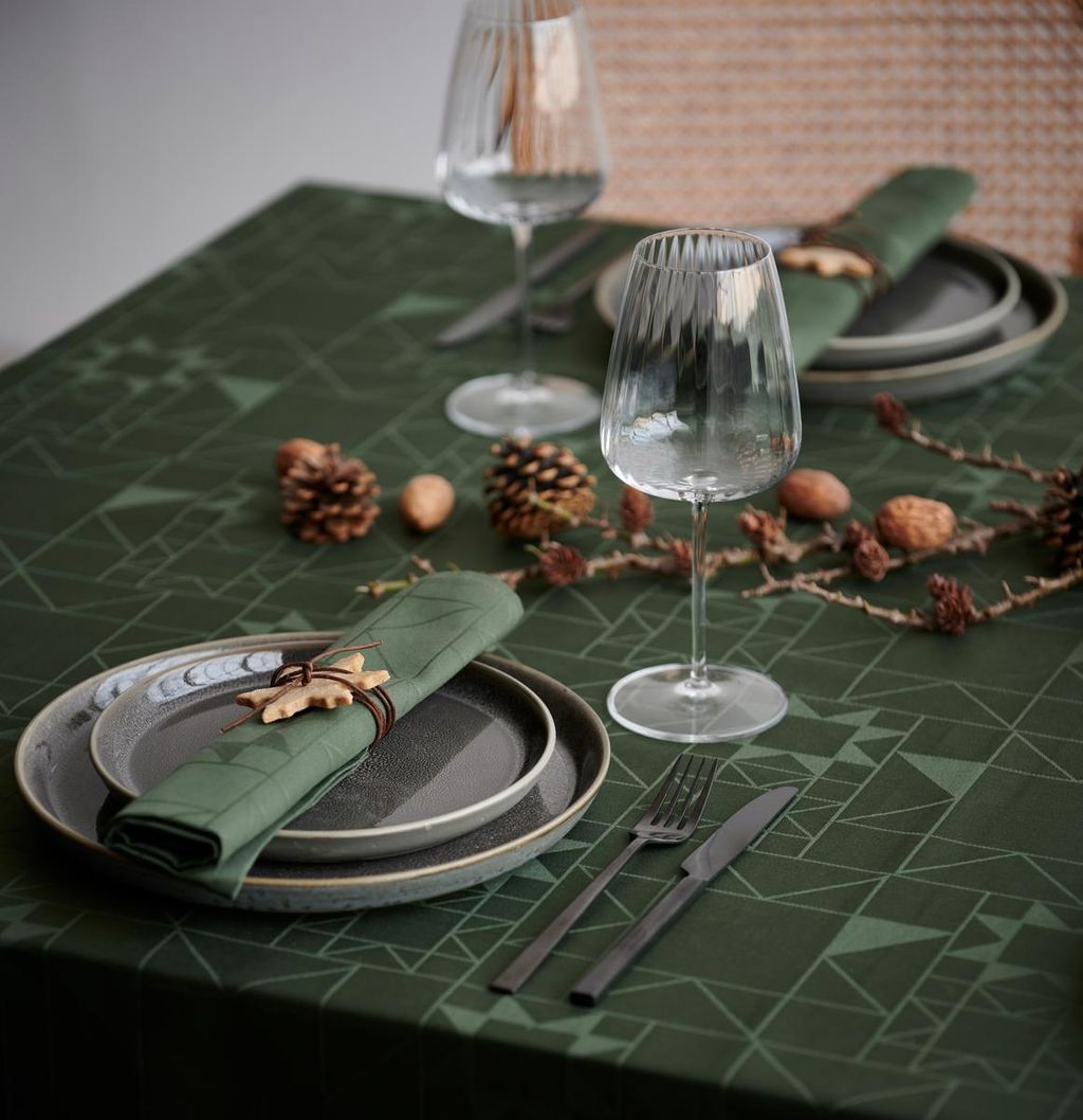 [product_category]-Södahl Star 140x320 Damask Tablecloth, Forest Green-Södahl-5722000271796-27179-SÖD-3