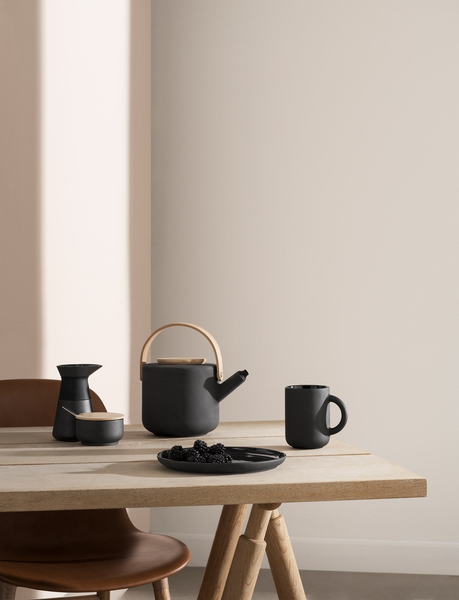 [product_category]-Stelton Theo Milk Jug 0,4 L, Black-Stelton-5709846019805-X-638-STE-7