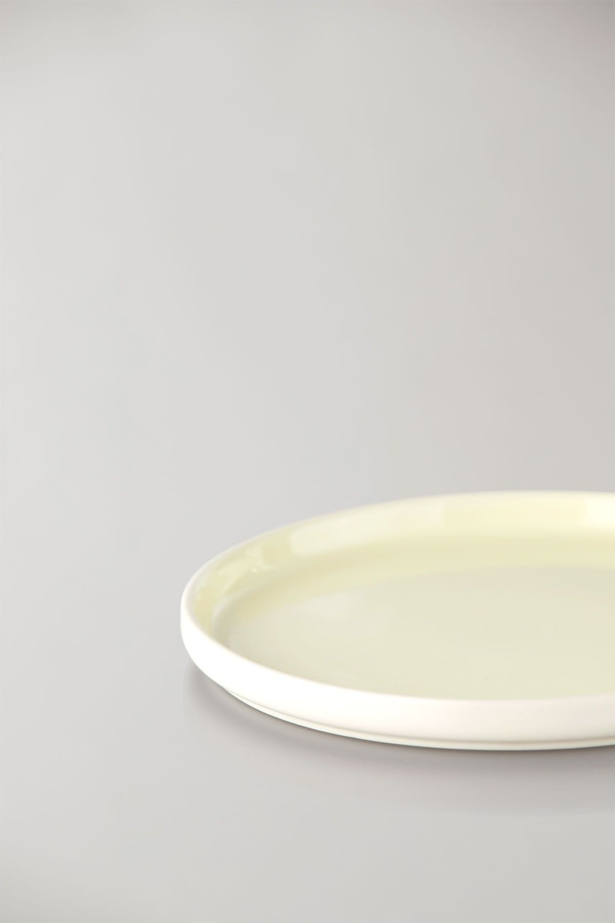 [product_category]-Studio About Clayware Set Of 2 Plates Medium, Ivory/Yellow-Studio About-5714356019146-18515IY-STU-6