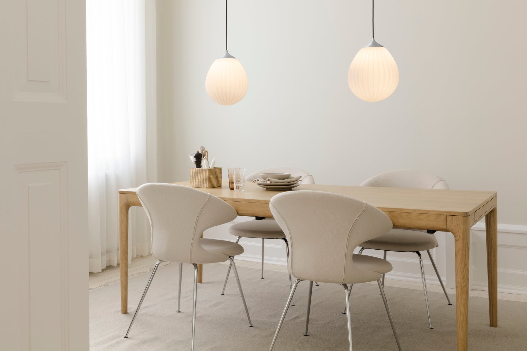 [product_category]-Umage Around The World Pendant, White/Steel-Umage-5710302254296-2511C4229-UMA-4