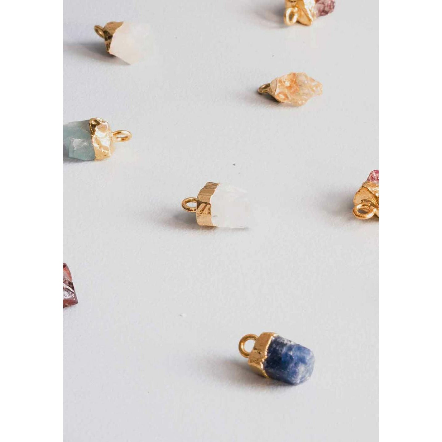 [product_category]-Vincent Monthly Stone Pendant March Akvamarin Gold Plated-House of Vincent-5744003060405-VJ076-LPG-MA-HOU-2