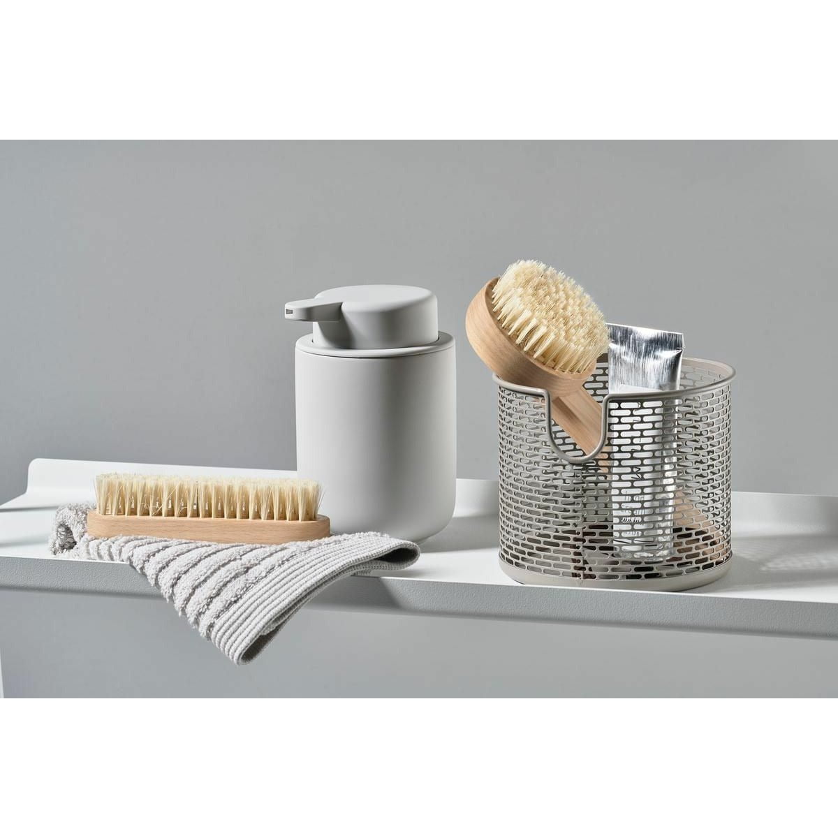 [product_category]-Zone Denmark Inu Bath Brush, 18,4 X7 Cm-Zone Denmark-5722000110002-11000-ZON-7
