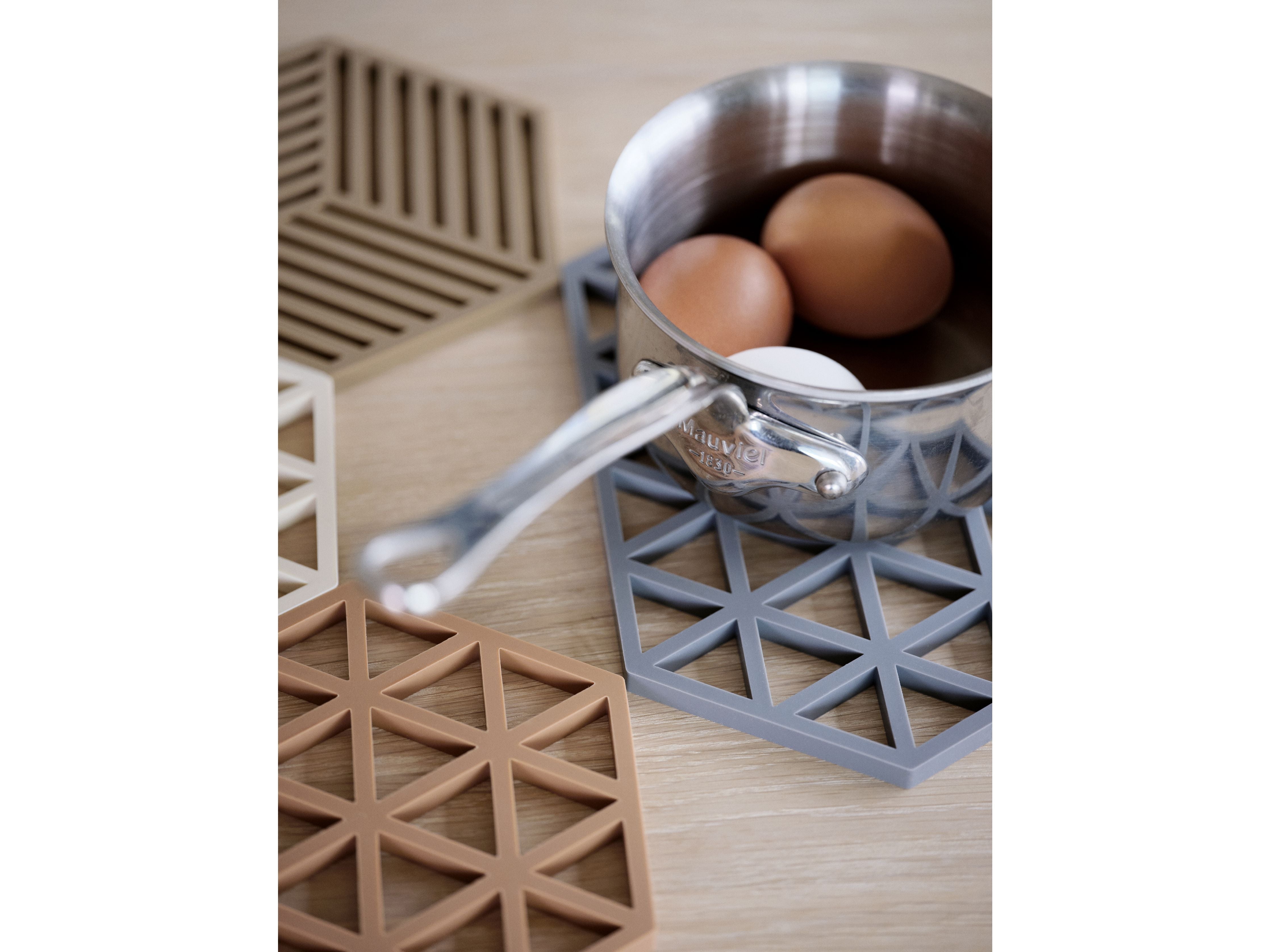 [product_category]-Zone Denmark Triangles Trivet 16 X 14 X 0,9 Cm, Light Terracotta-Zone Denmark-5722000316060-31606-ZON-7