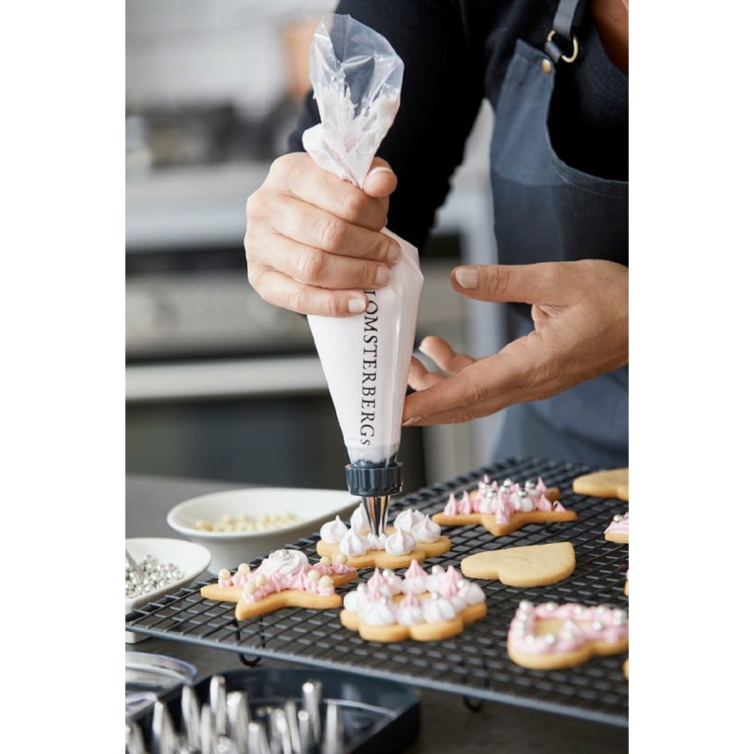 Blomsterbergs Disposable Piping Bag For Decorations, 50 Pcs.