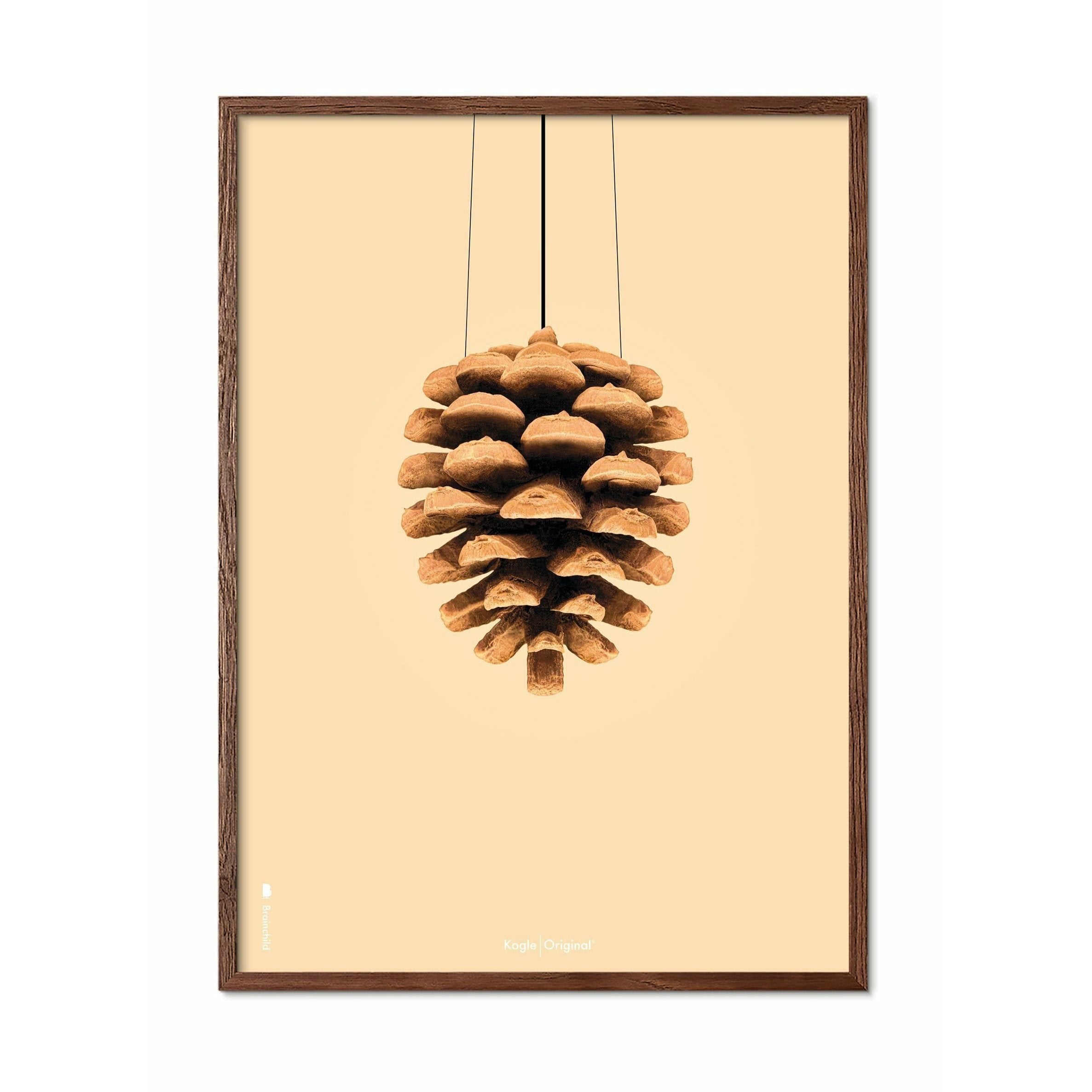 brainchild Pine Cone Classic Poster, Dark Wood Frame 70x100 cm, sandfarvet baggrund
