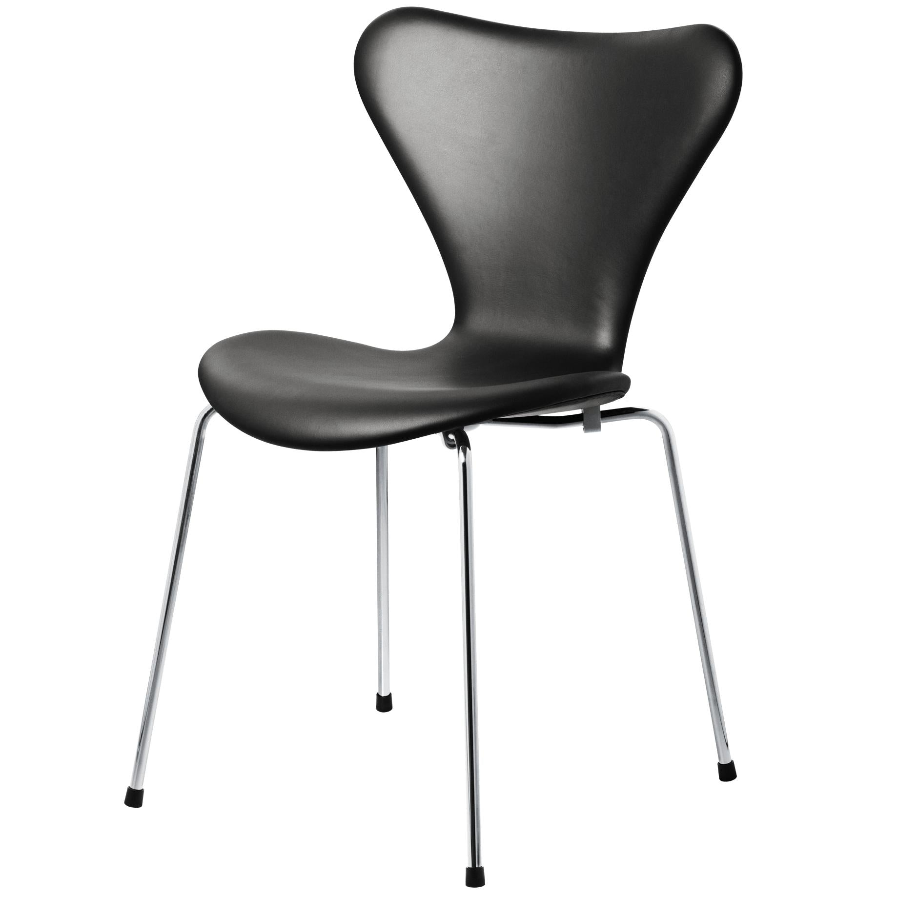 Fritz Hansen Series 7 Chair Full Upholstery Leather, Essential Black