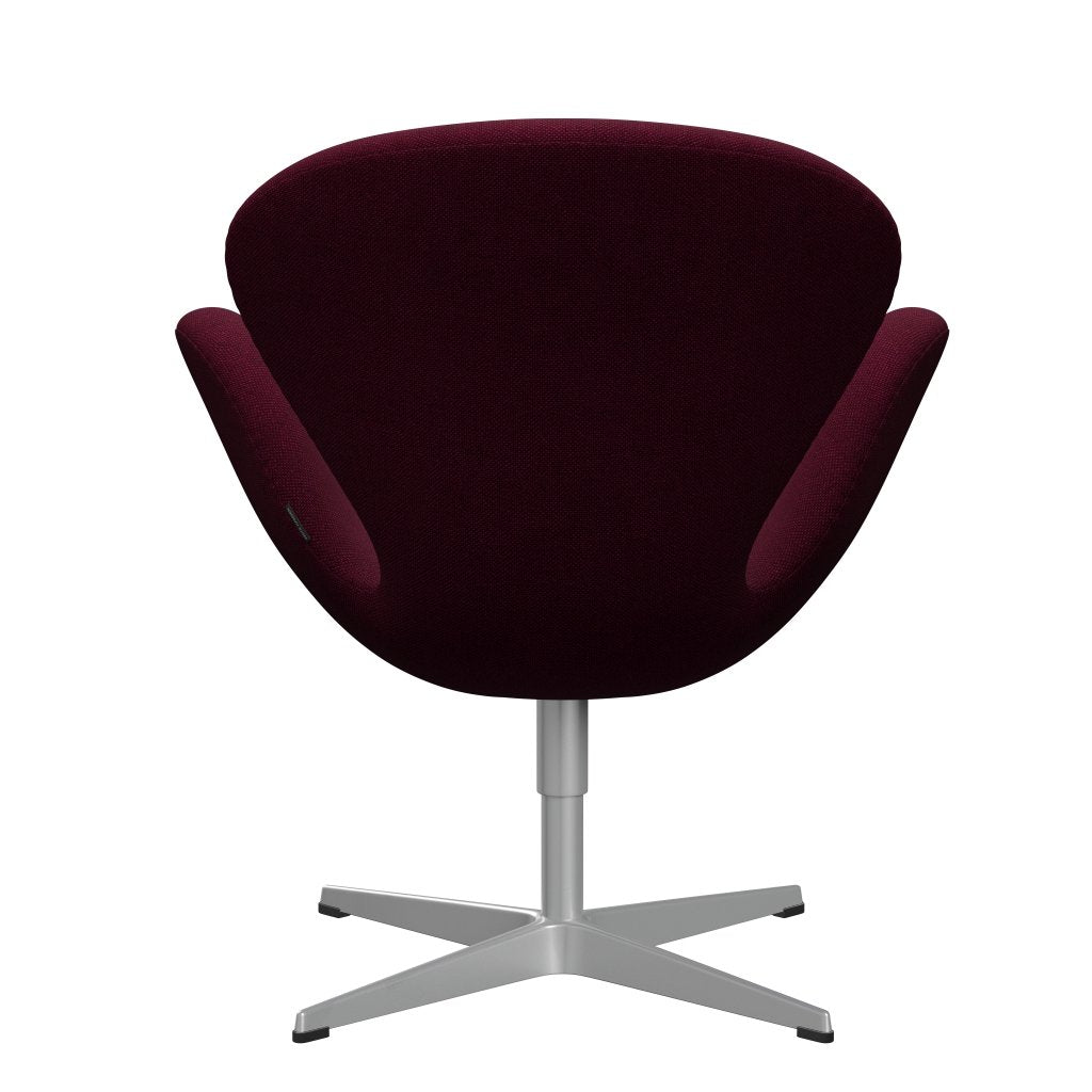 Fritz Hansen Swan Lounge stol, sølvgrå/Hallingdal vin rød/violet