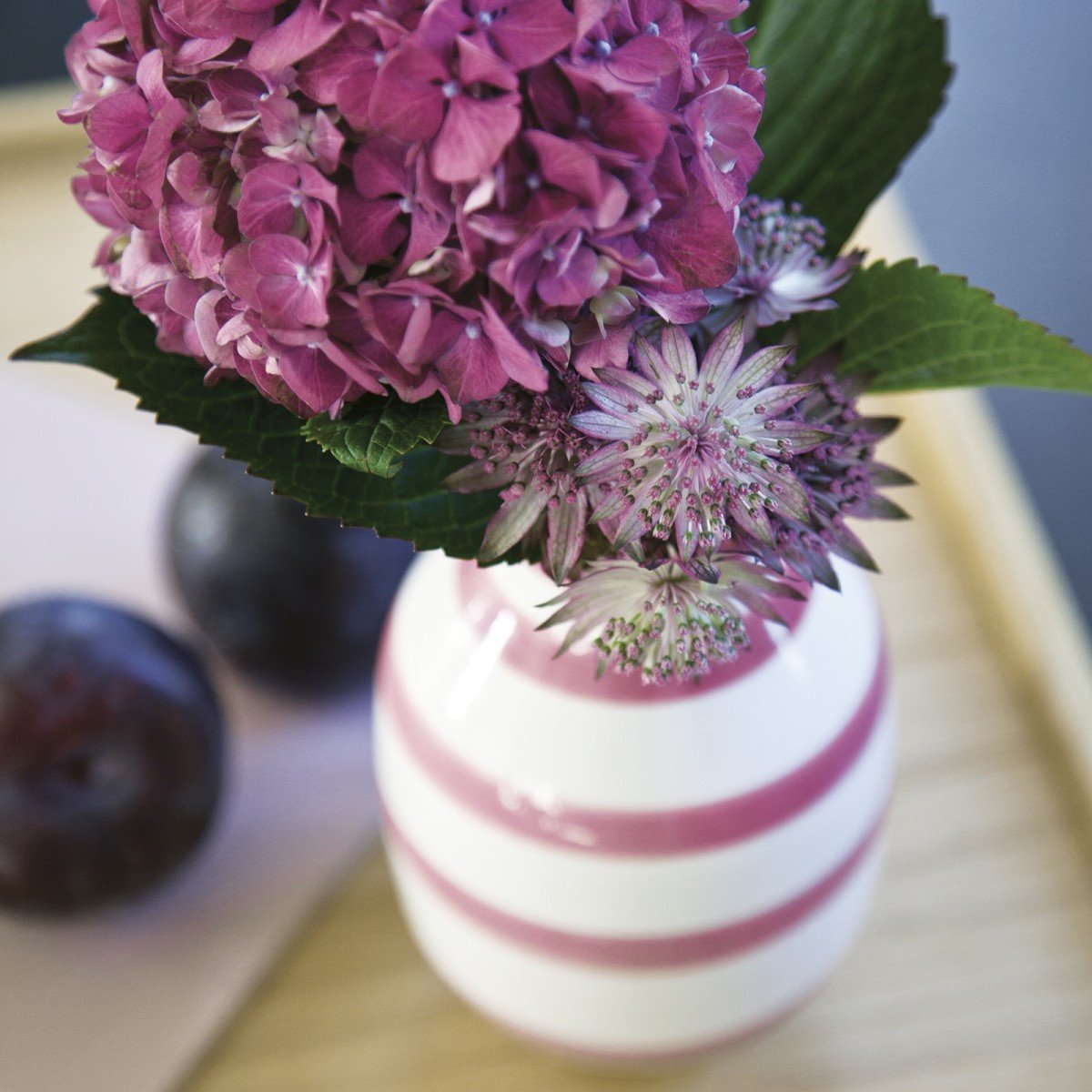Kähler Omaggio Vase Rosa, Groß-Vase-Kähler-5703779130361-13036-KAE-UDGÅET-inwohn